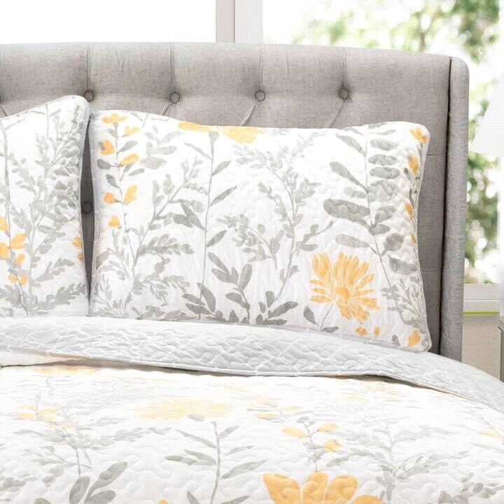 Yellow-Grey Floral 3-Piece Quilt Set for Beds with Pillow Shams
