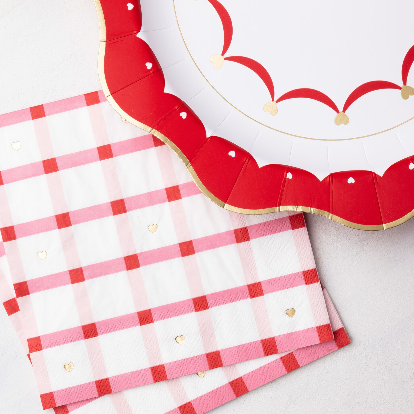 ELEGANT VALENTINE DINNER PLATES