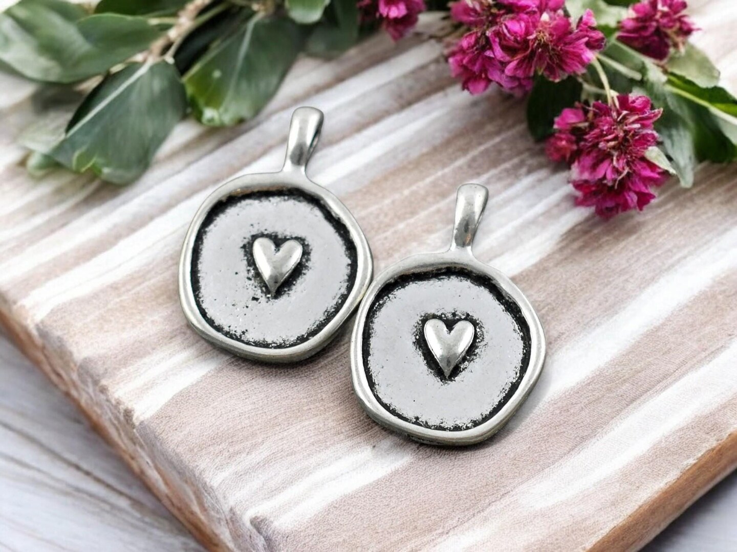 24x17mm Antique Silver Heart Wax Seal Charms - 10pcs