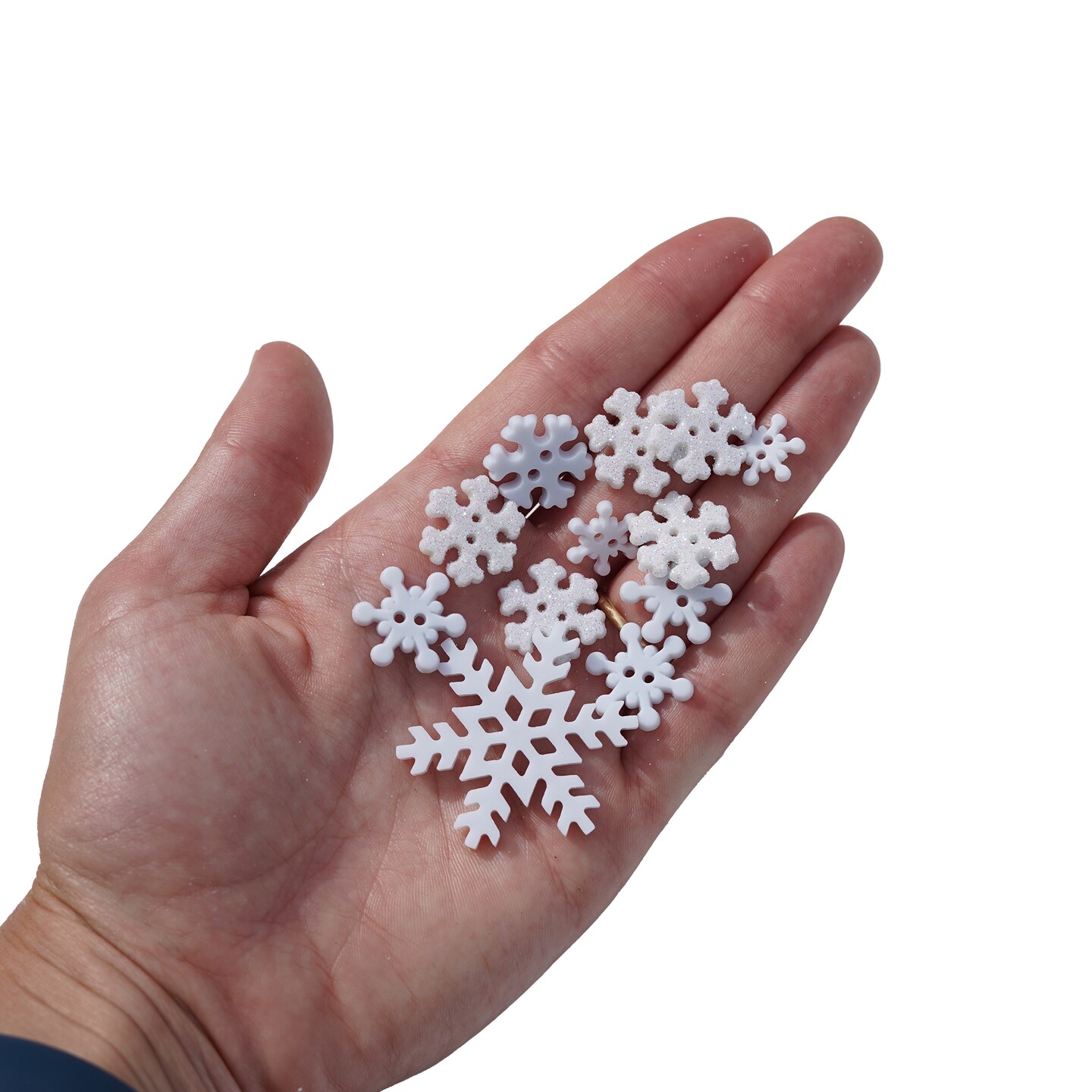 Winter Crafting Buttons Set, 100-Pack Snowman, Snowball and Snowflake Designs, White and Blue Holiday Decorative Buttons for Sewing and DIY Projects