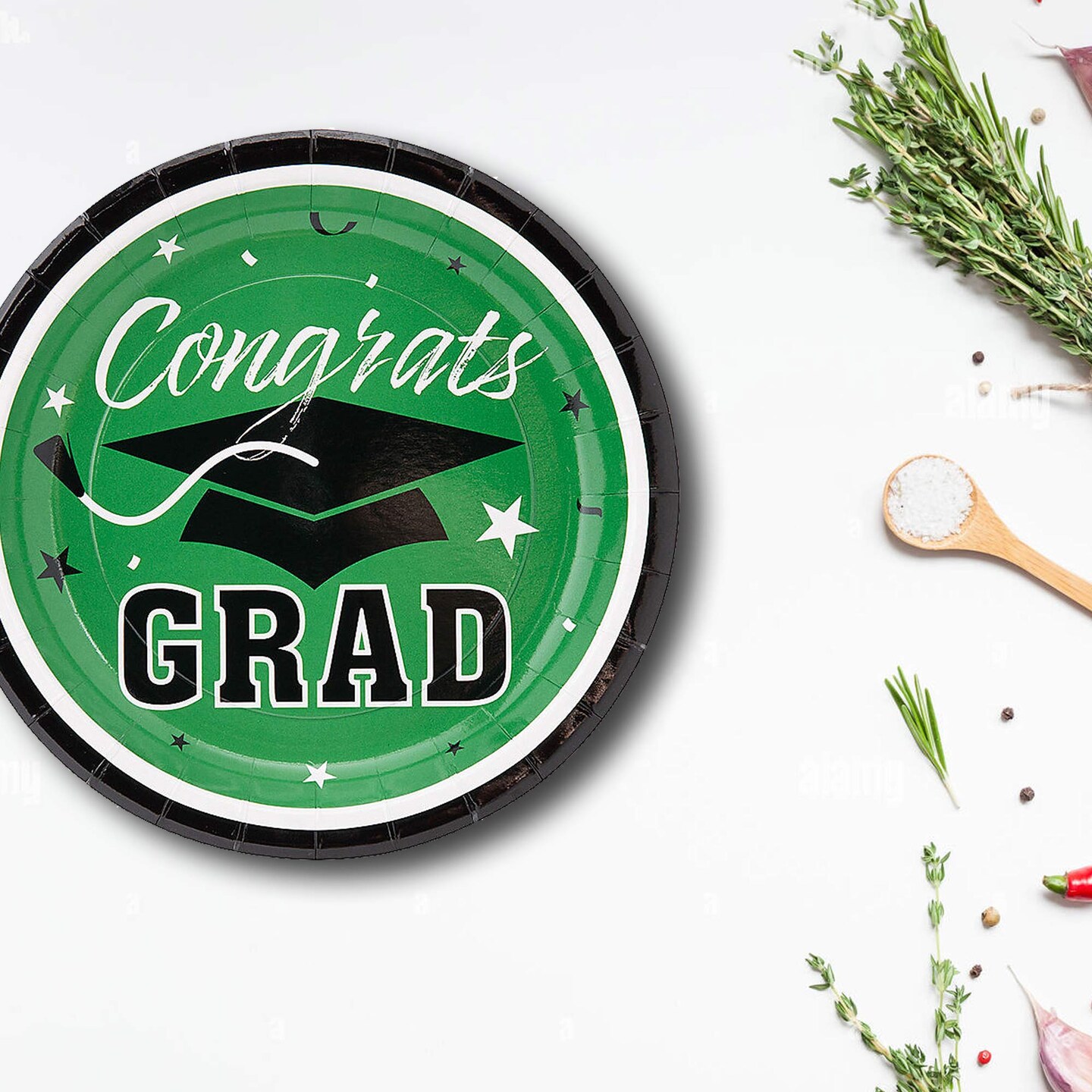 25 Count Green Graduation Party Dessert Plates Congrats Grad Celebrations 7 1/4"