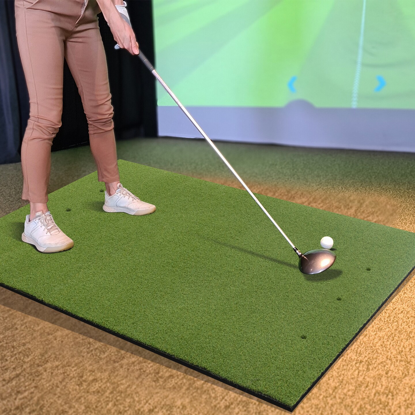 Artificial Turf Mat for Indoor and Outdoor Golf Practice Includes 2 Rubber Tees and 2 Alignment Sticks