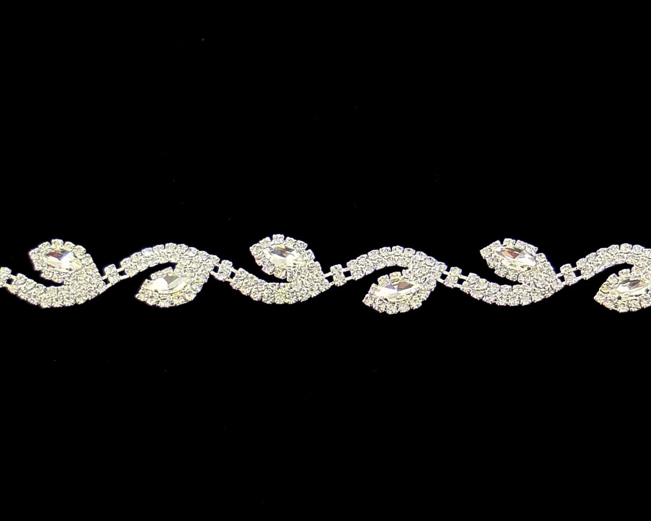 5/8&#x22; Crystal Rhinestone Chain Trim 1 Yard Rhinestone Fashion Trim
