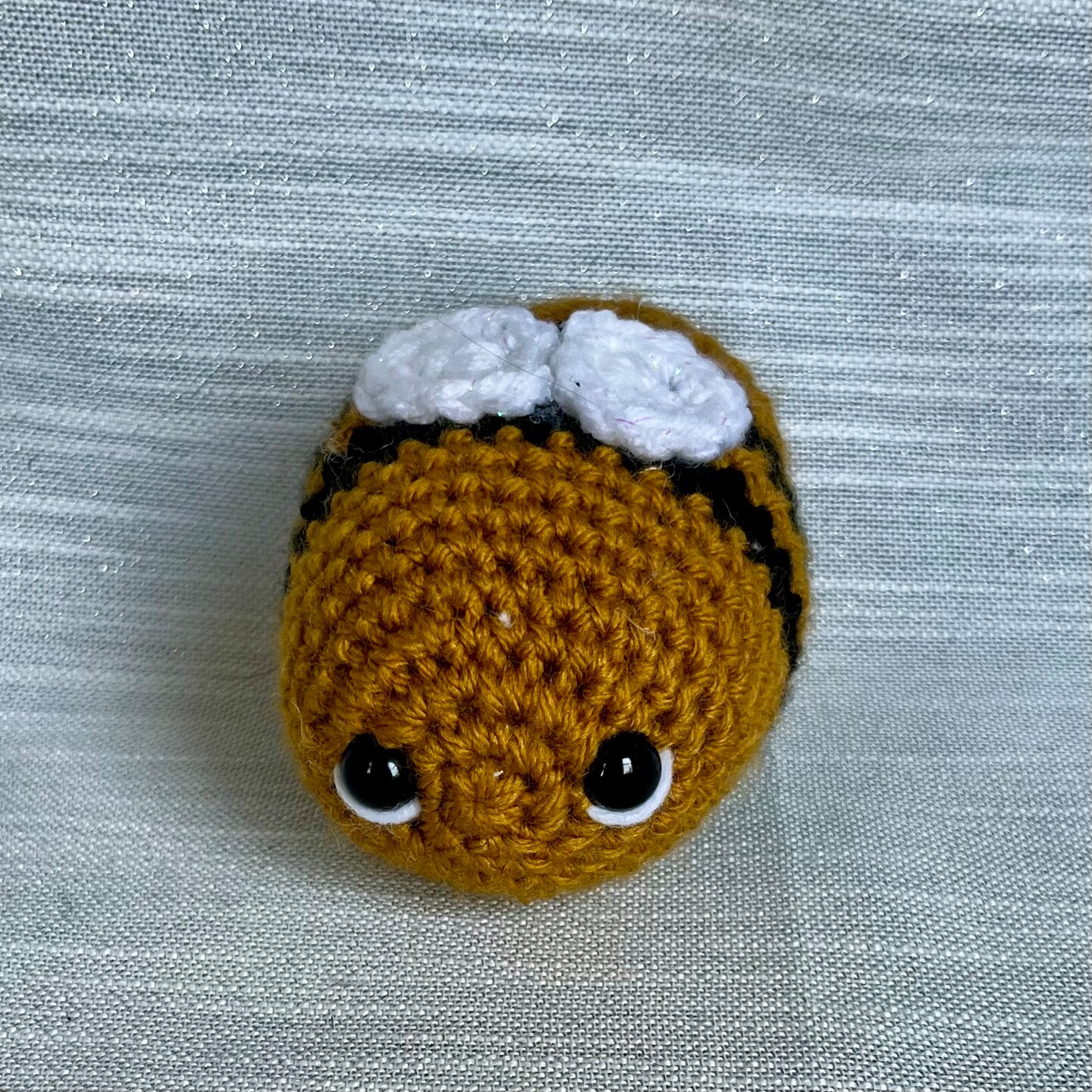 Crochet bee