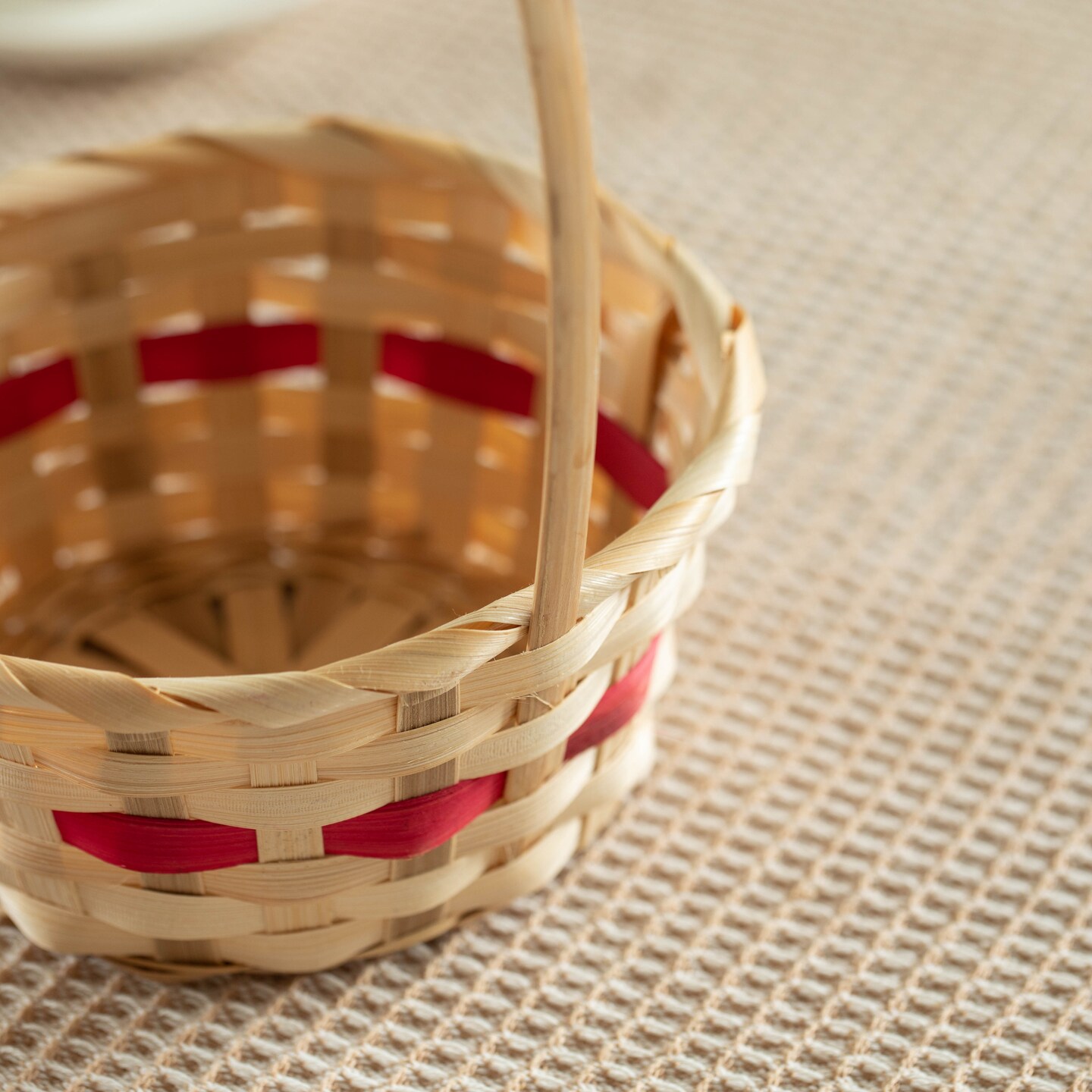 Wickerwise Multipurpose Hand-Woven Basket with Handle &#x2013; Ideal as Gift Basket, Food Storage, Flower and Bread Basket, Fruit Storage, and Decorative Usage - Perfect for Wedding, Garden or Home D&#xE9;cor