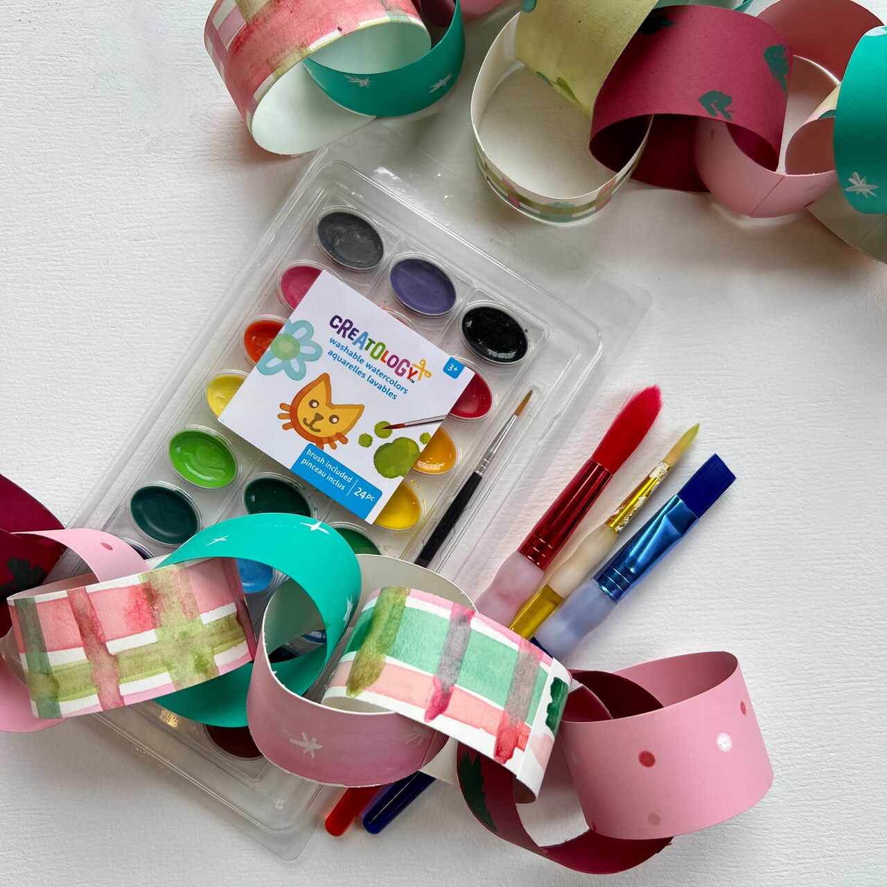 Kids Club: Painted Paper Chains