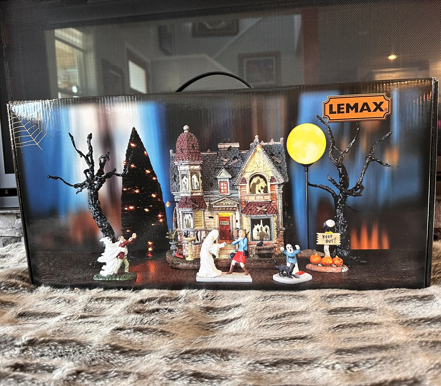 The House Of Shadows Set - Lemax Spooky Town