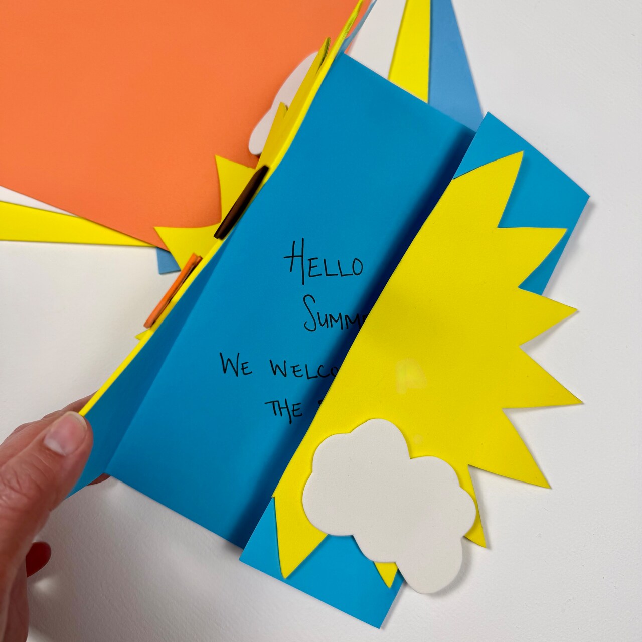 Kids Club: Welcome Summer Greeting Card