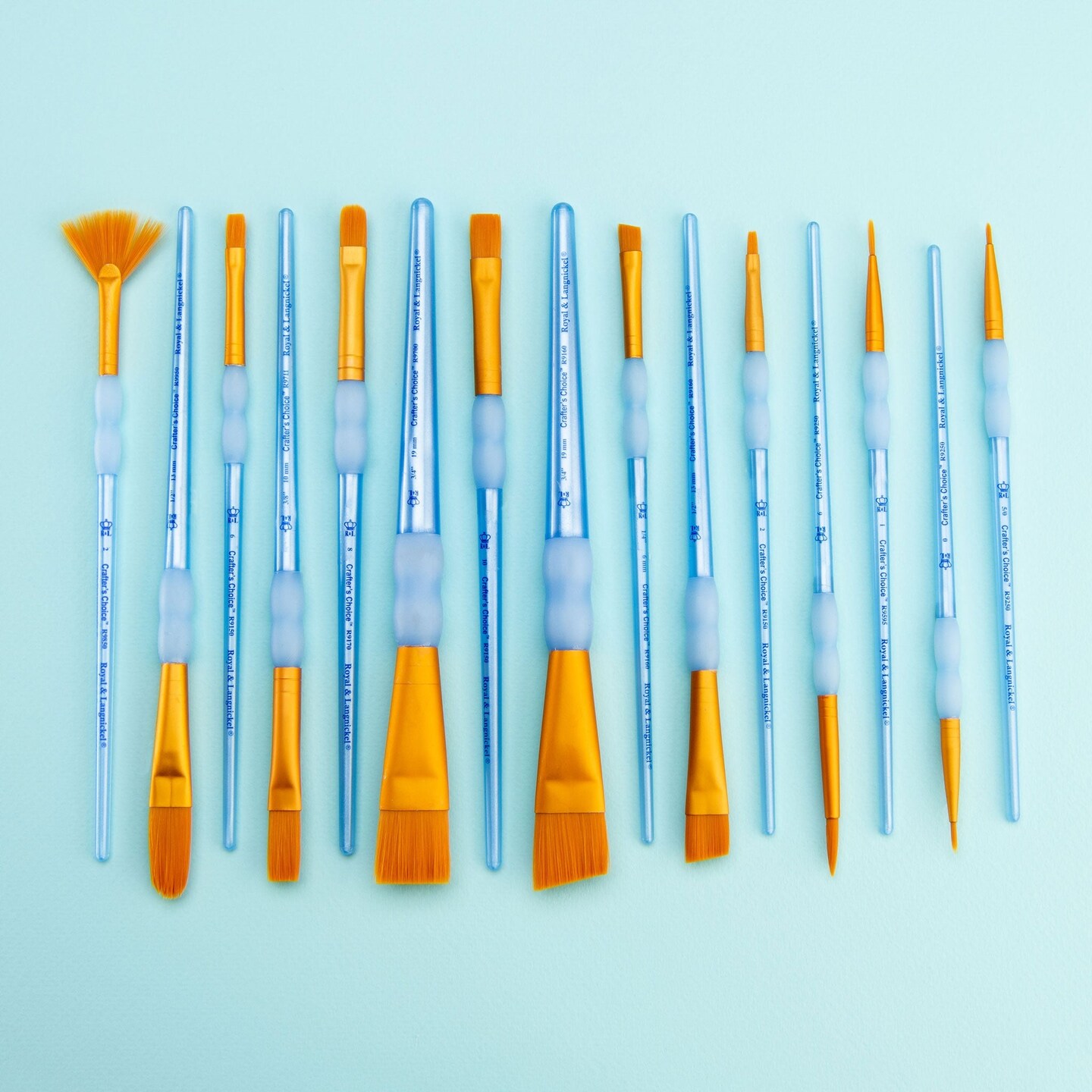 RCC 601 | Crafter's Choice™ 15pc Golden Taklon Variety Brush Set