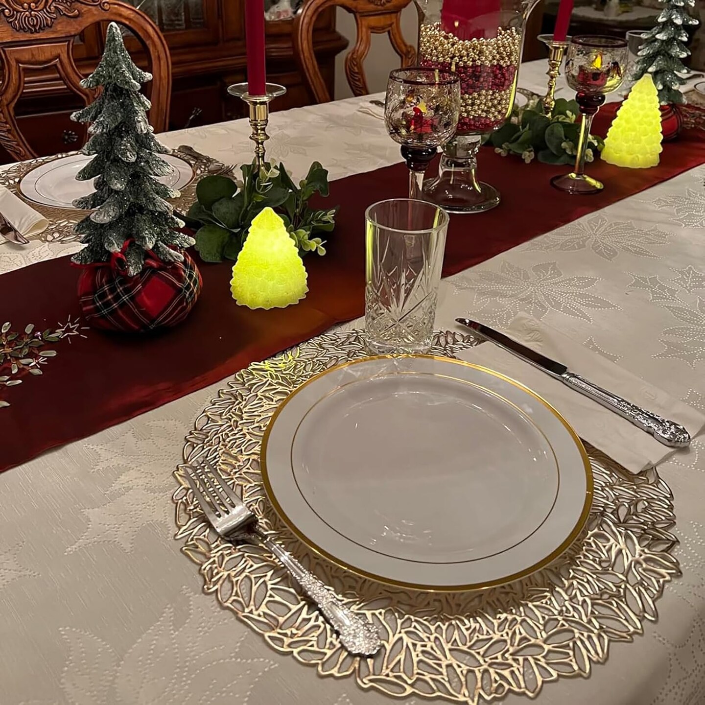 12 Pack Round Pressed Vinyl Placemats, Non-Slip Washable Gold Christmas Wedding Accent Centerpiece Placemat for Dining Table Kitchen Decor, 15inch