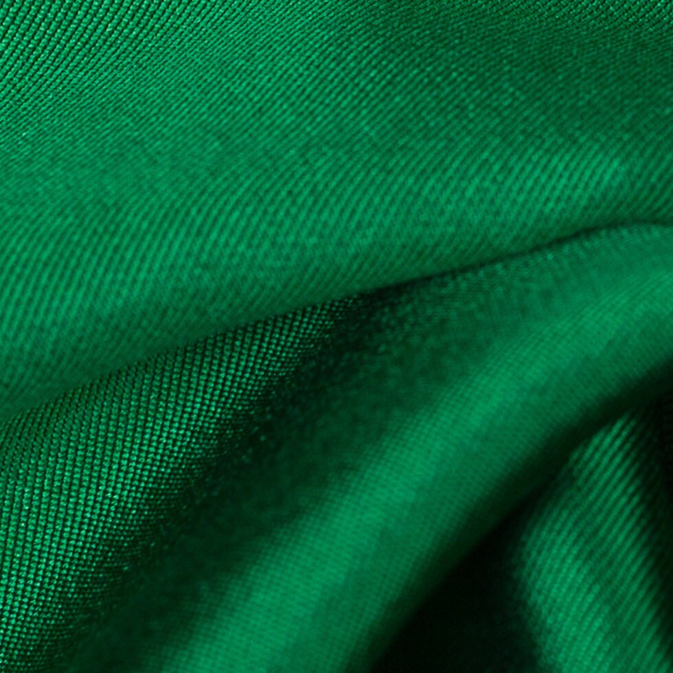 1 Yard Luxury Silk Wool Twill Fabric in Bright Green Solid 59 Inches Width