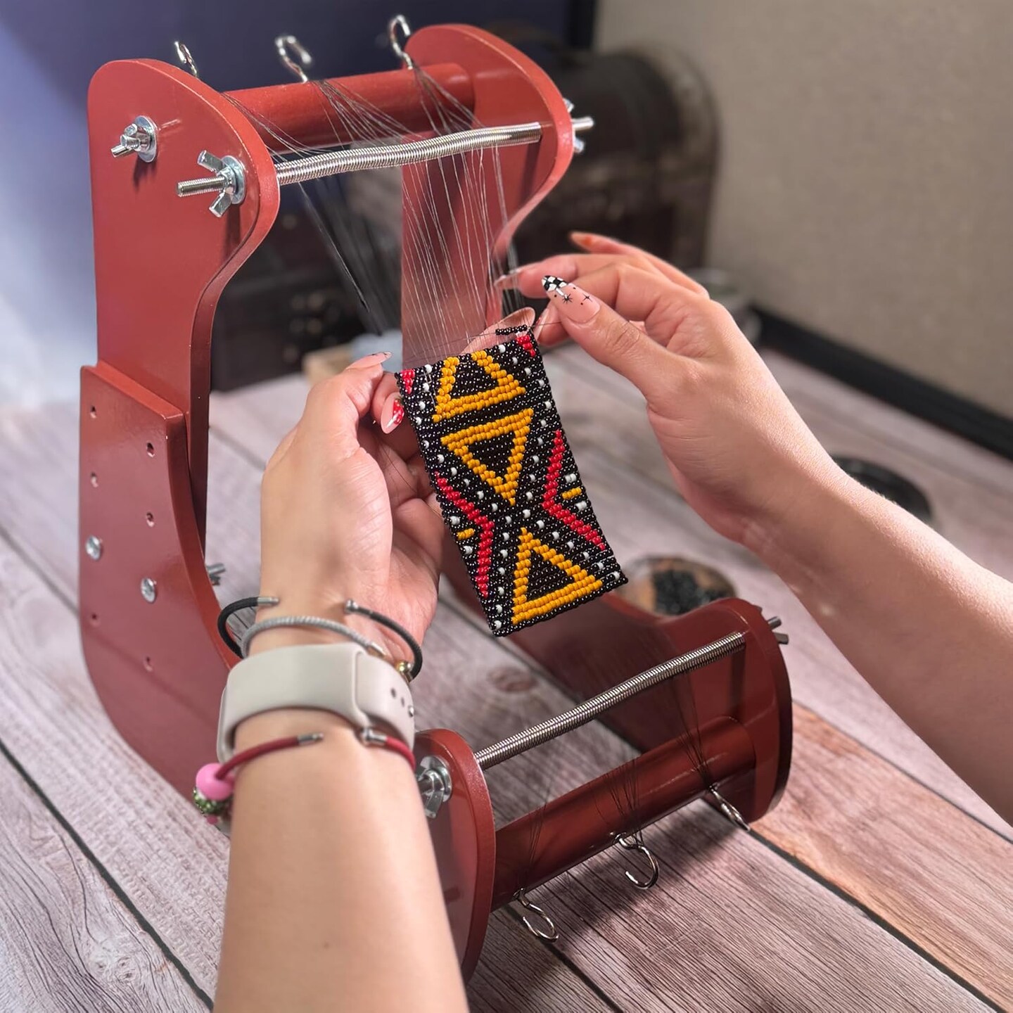 The Beadsmith ComfortLoom - Adjustable Standing Bead Loom with 4 Length Settings, Ergonomic Angled Design, Work Area 7.5” to 10.5”, Includes Illustrated Instructions & Bracelet Pattern