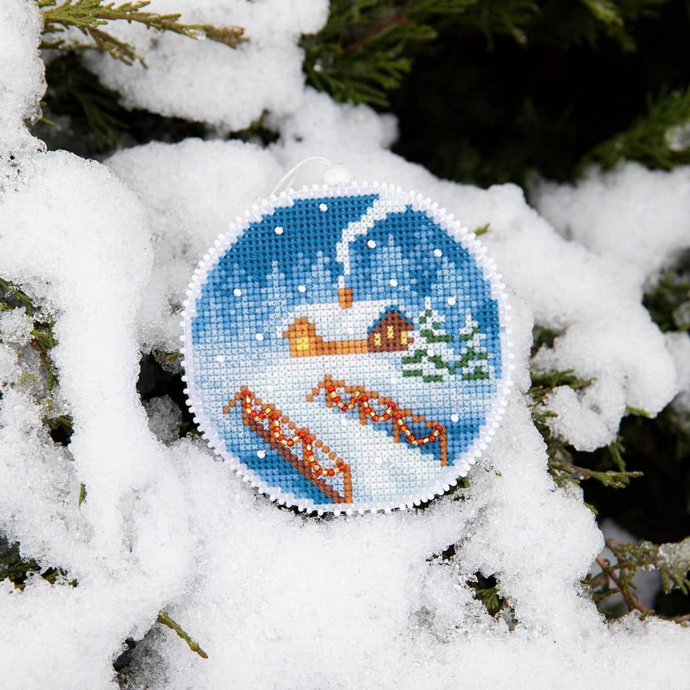 Christmas tree toy. Plastic Canvas Cross-stitch kit "Winter evening"