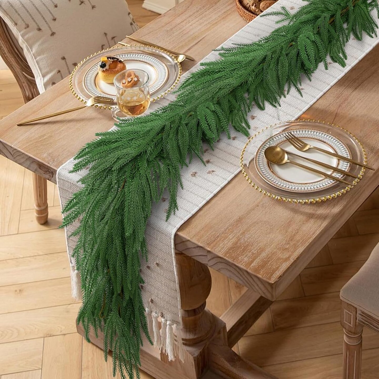 2PCS 6FT Real Touch Norfolk Pine Garland with 80 Branches (Green)