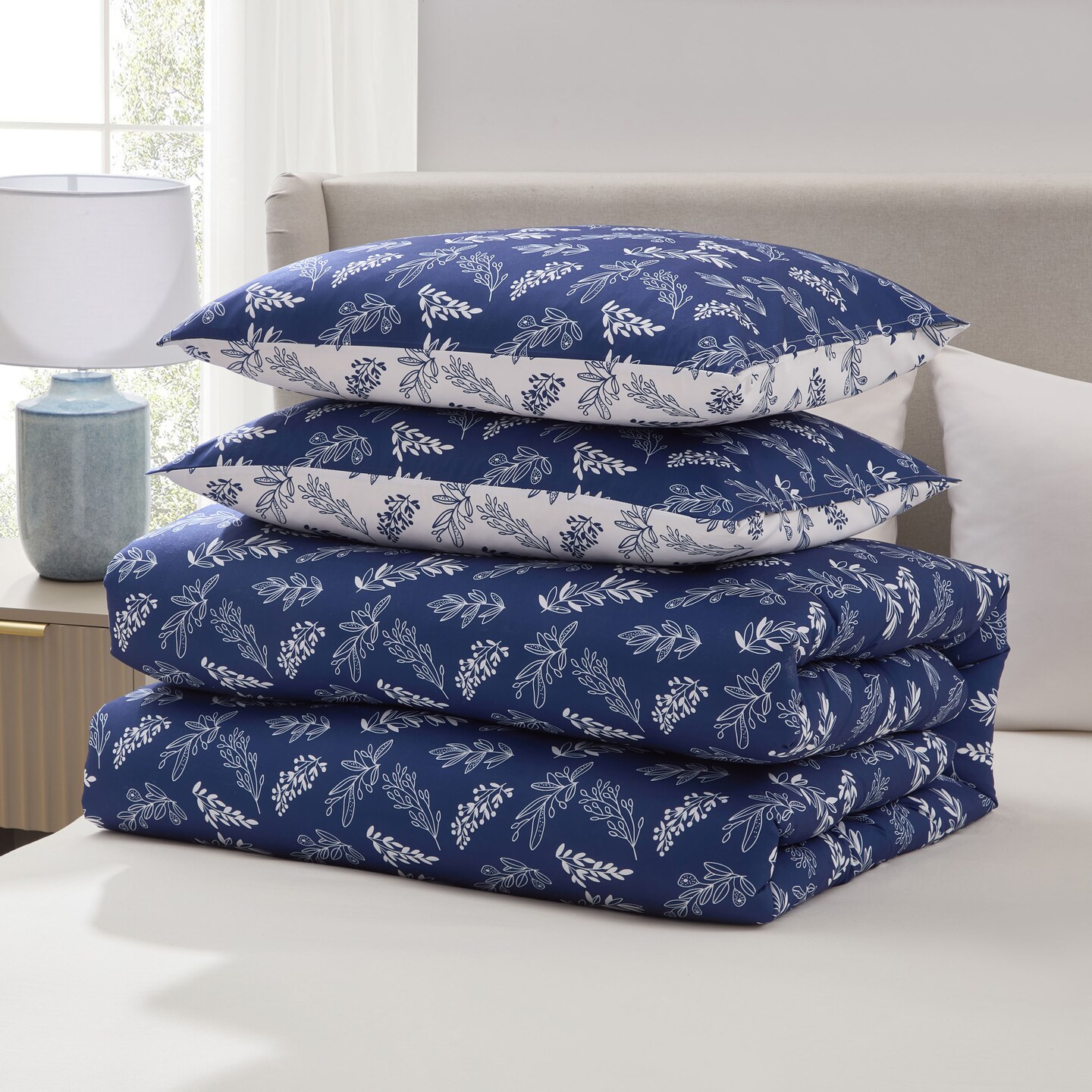 CraftBud 3PC Reversible Botanical Printed Comforter Bedding Set