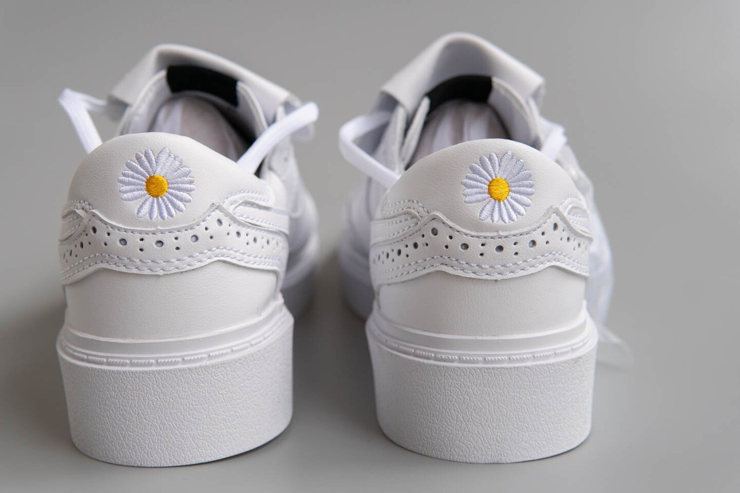 Nike Kwondo 1 G-Dragon Peaceminusone Triple White Shoes Free