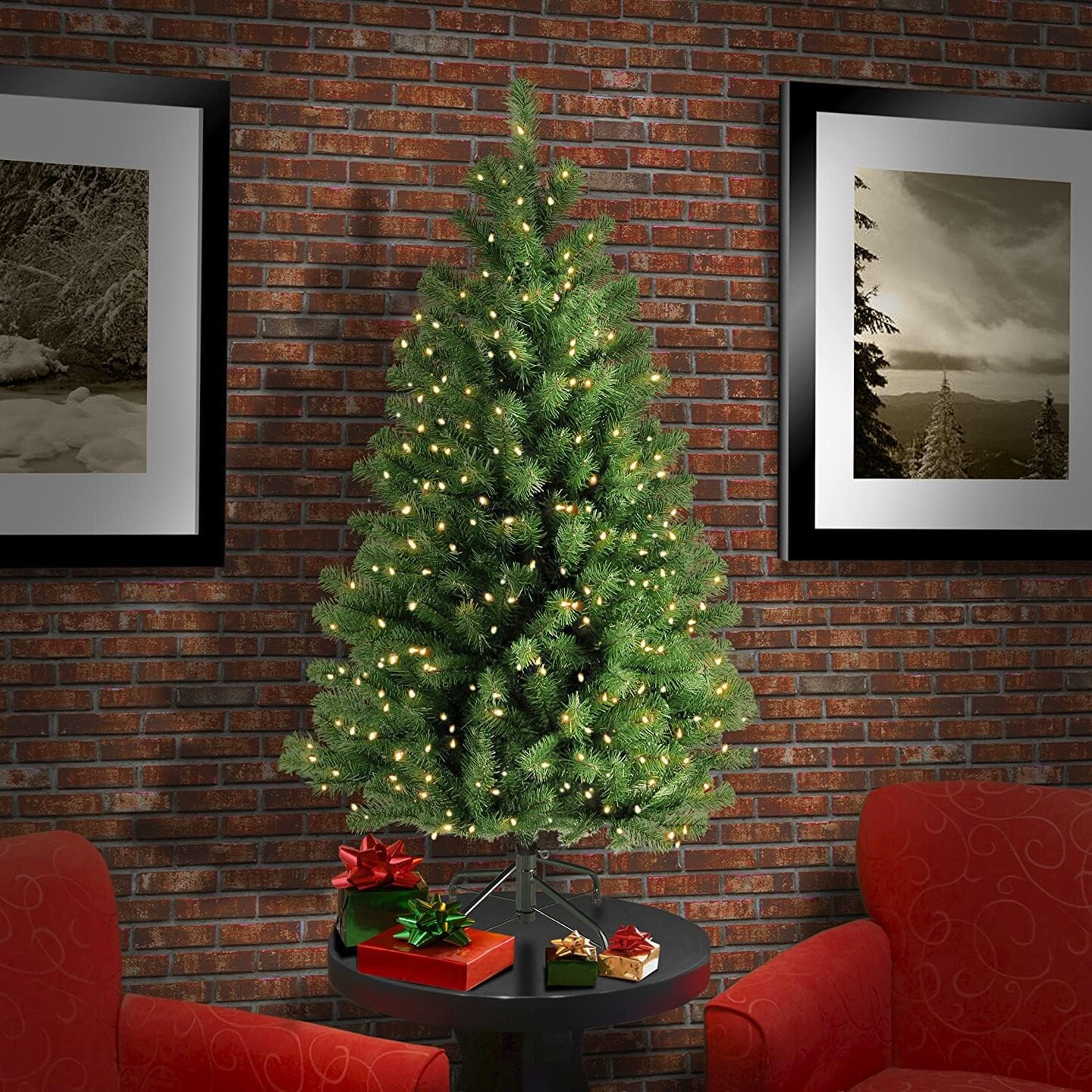 Pre-Lit Artificial Full Christmas Tree(Green)32"D x 32"W x 54"H