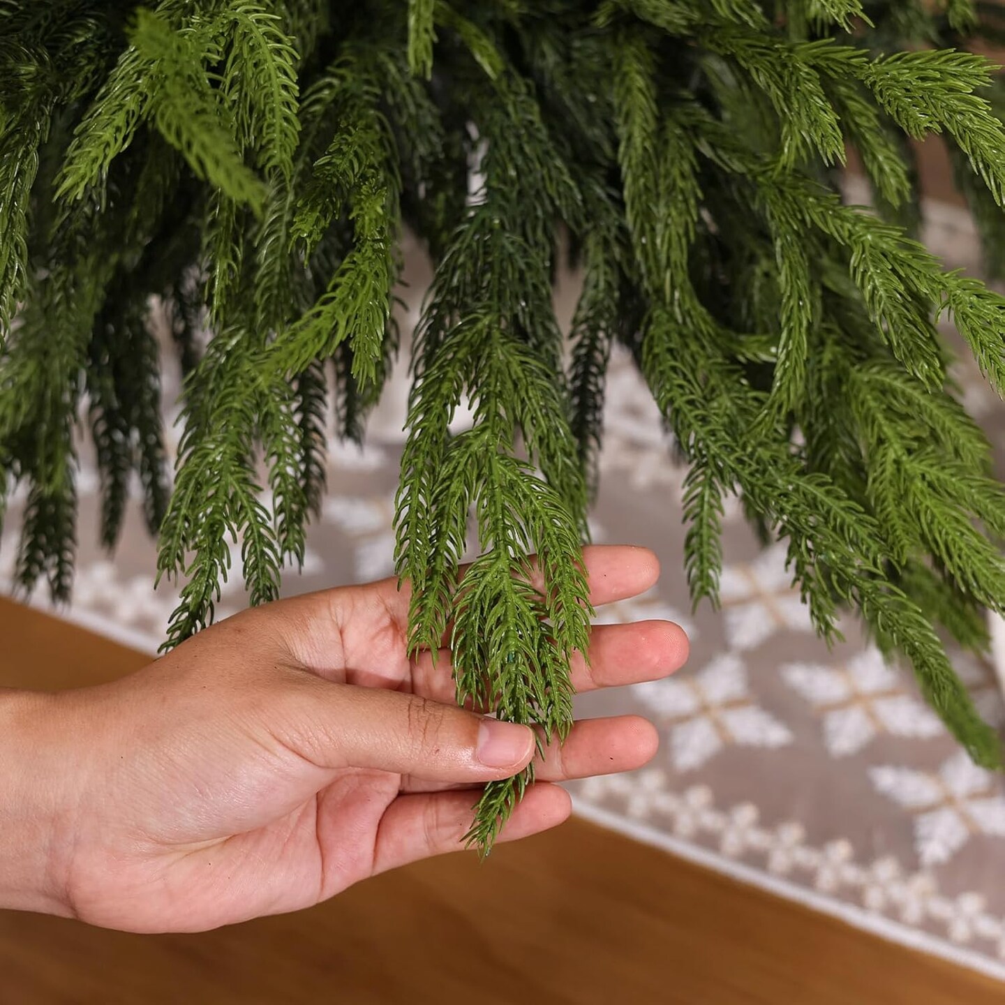 20 Pcs Real Touch Norfolk Pine Branches (Green)