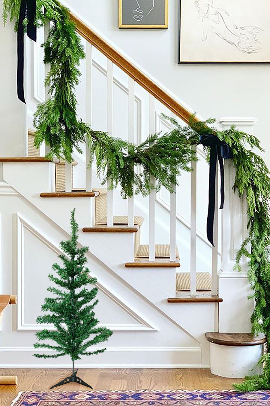 5&#x27; Classic Canadian Pine Tree