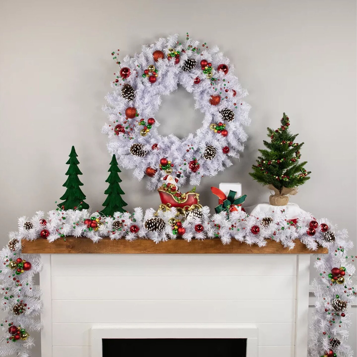 24&#x22; White Crystal Spruce Wreath Unlit Artificial Christmas Decoration