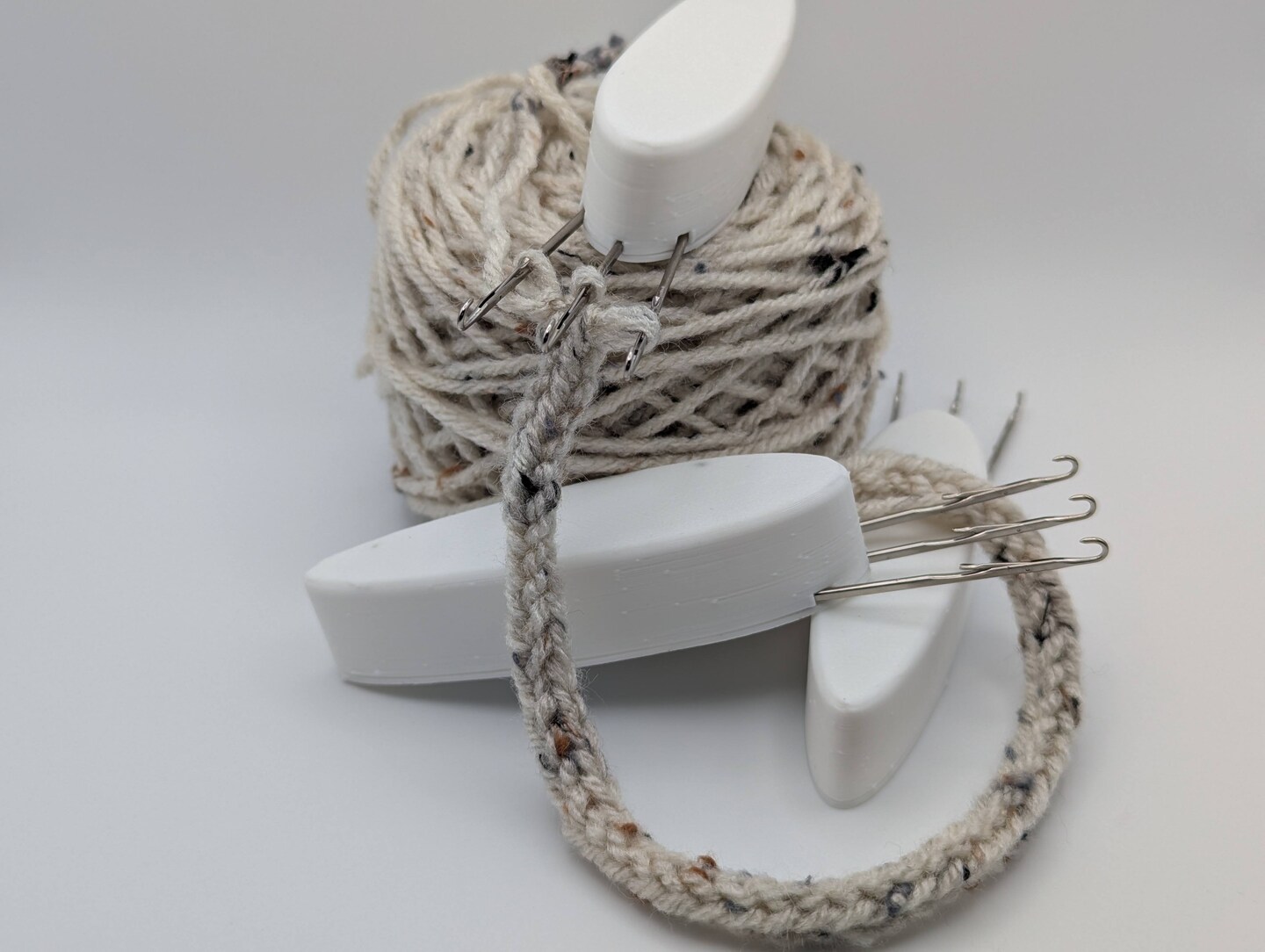 Cordelia I-cord Tool: Three-Needle Knit Crochet Cord Maker - WHITE