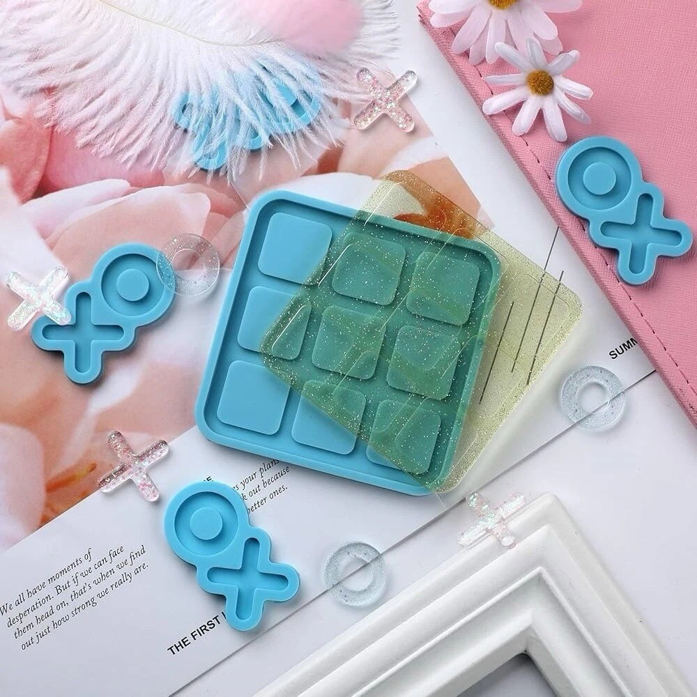 Tic Tac Toe Resin Mold Set with X &#x26; O Silicone Pieces