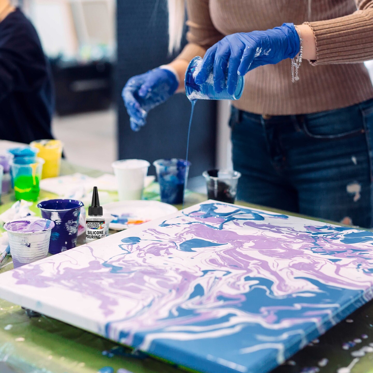 6-Ounce Silicone Pouring Oil - 100% Silicone Oil Pouring Medium for Acrylic Paint, Clear, Odorless Cell Creation Medium