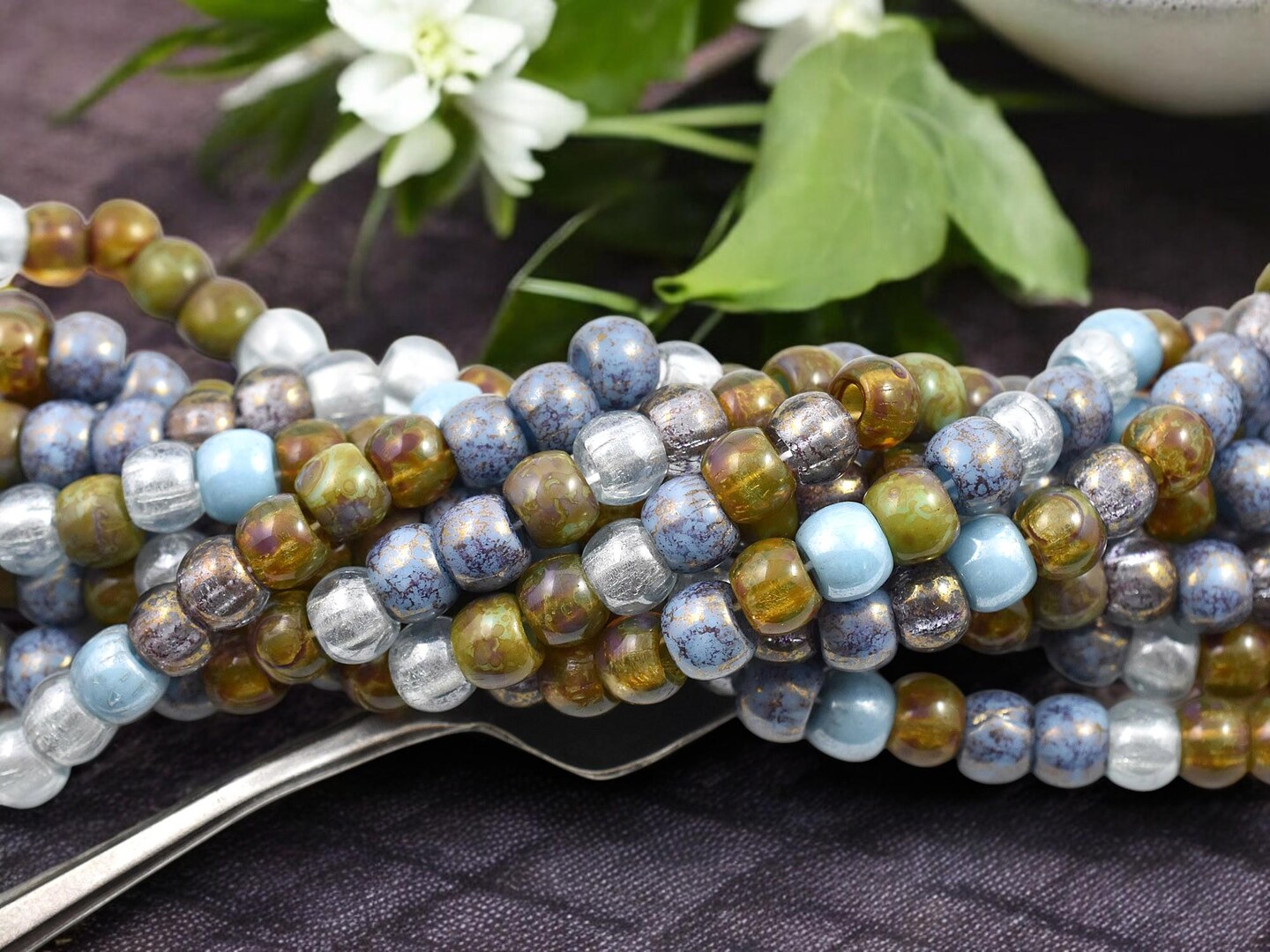 32/0 Aged Blue Sky Picasso Mix Seed Beads (17&#x22; Strand)