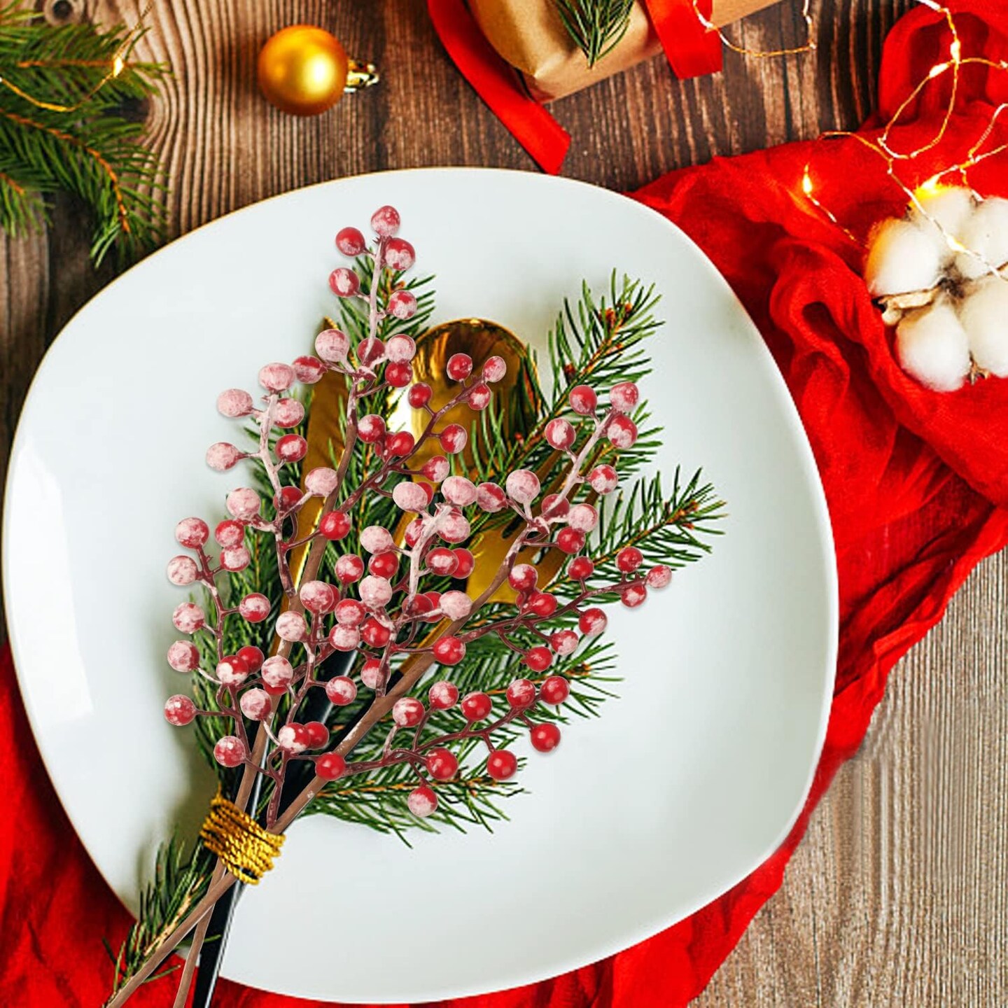 10 Pack Christmas Red Berry Stems(Red -Snowy)