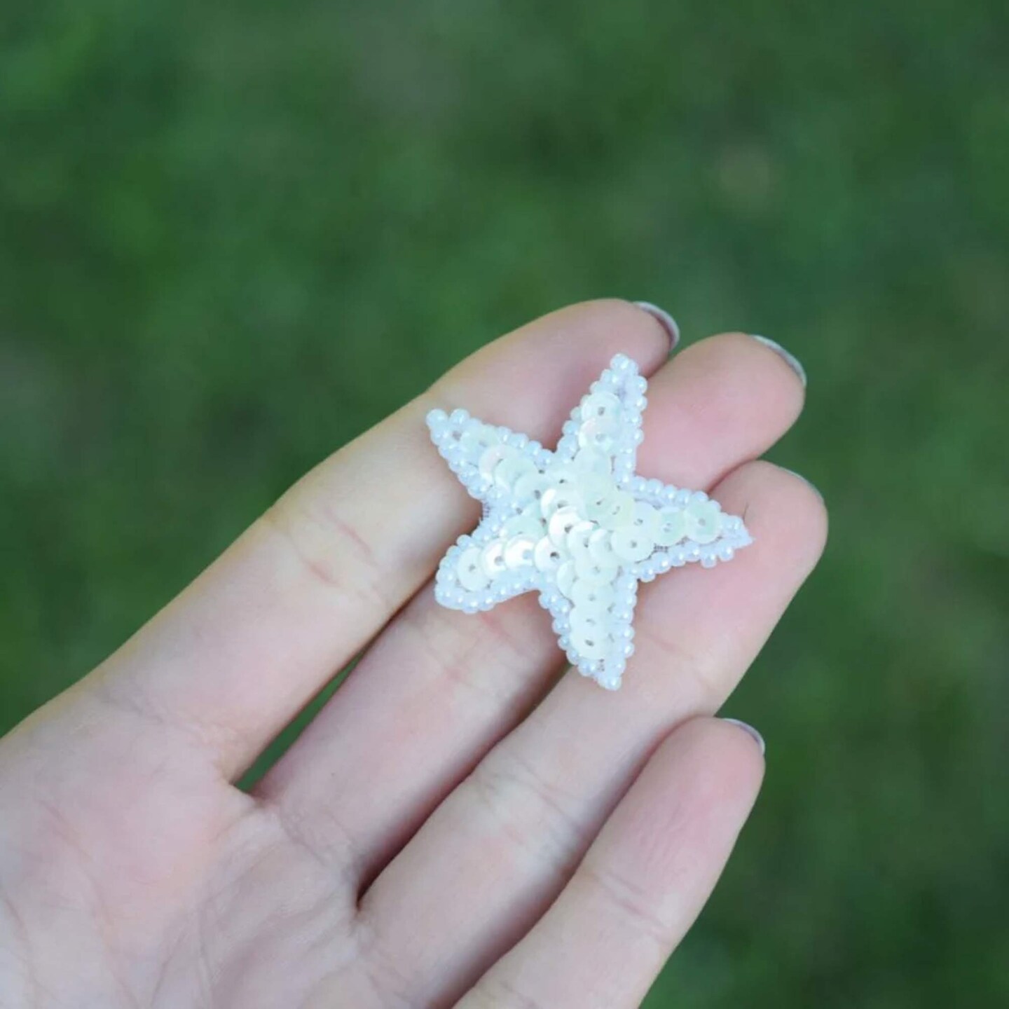 4 Pieces 0.75" White Beaded Sequin Star Patches for DIY Crafts Jackets Clips Accessories