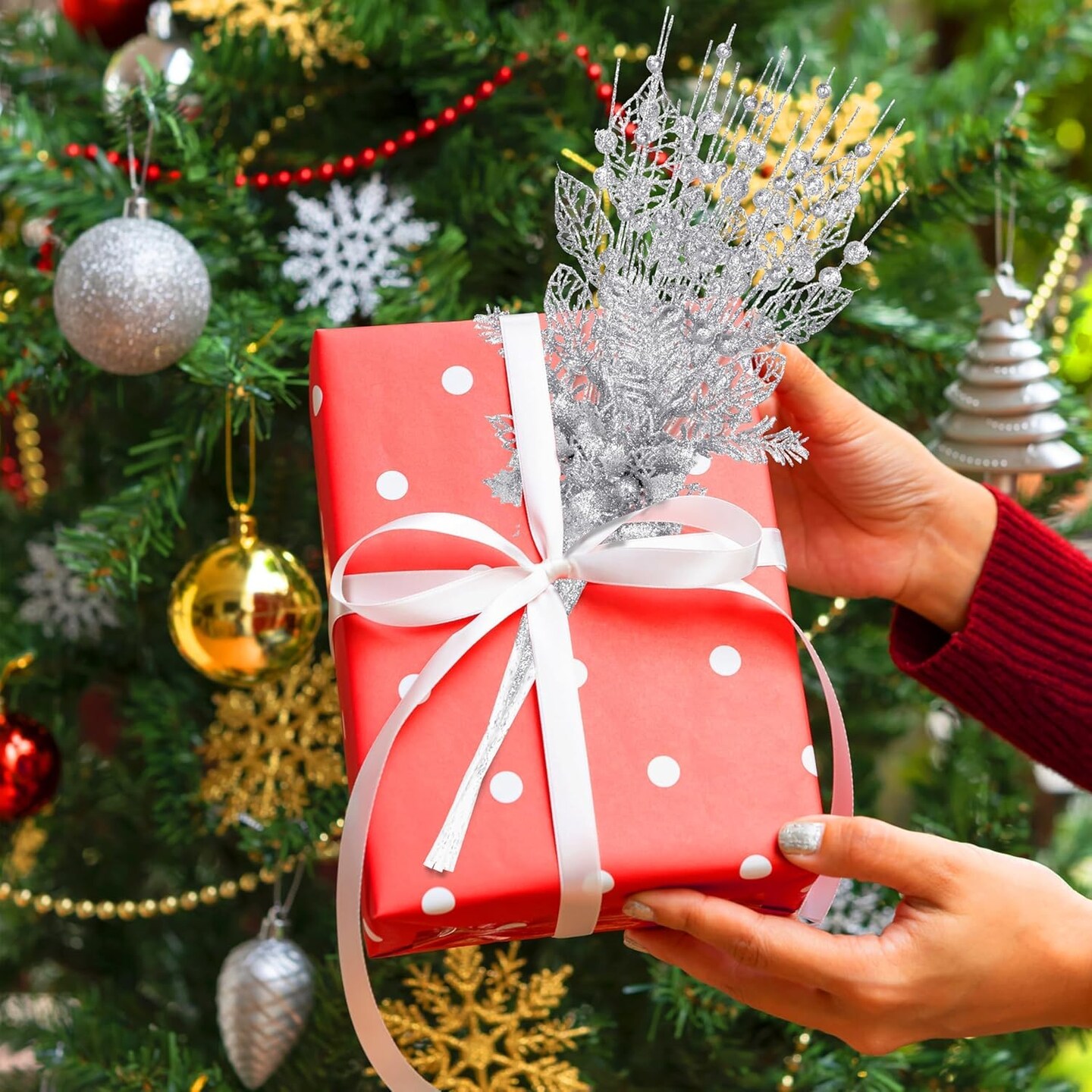 Pack Artificial Glitter Berry and Flowers Stem (Silver)