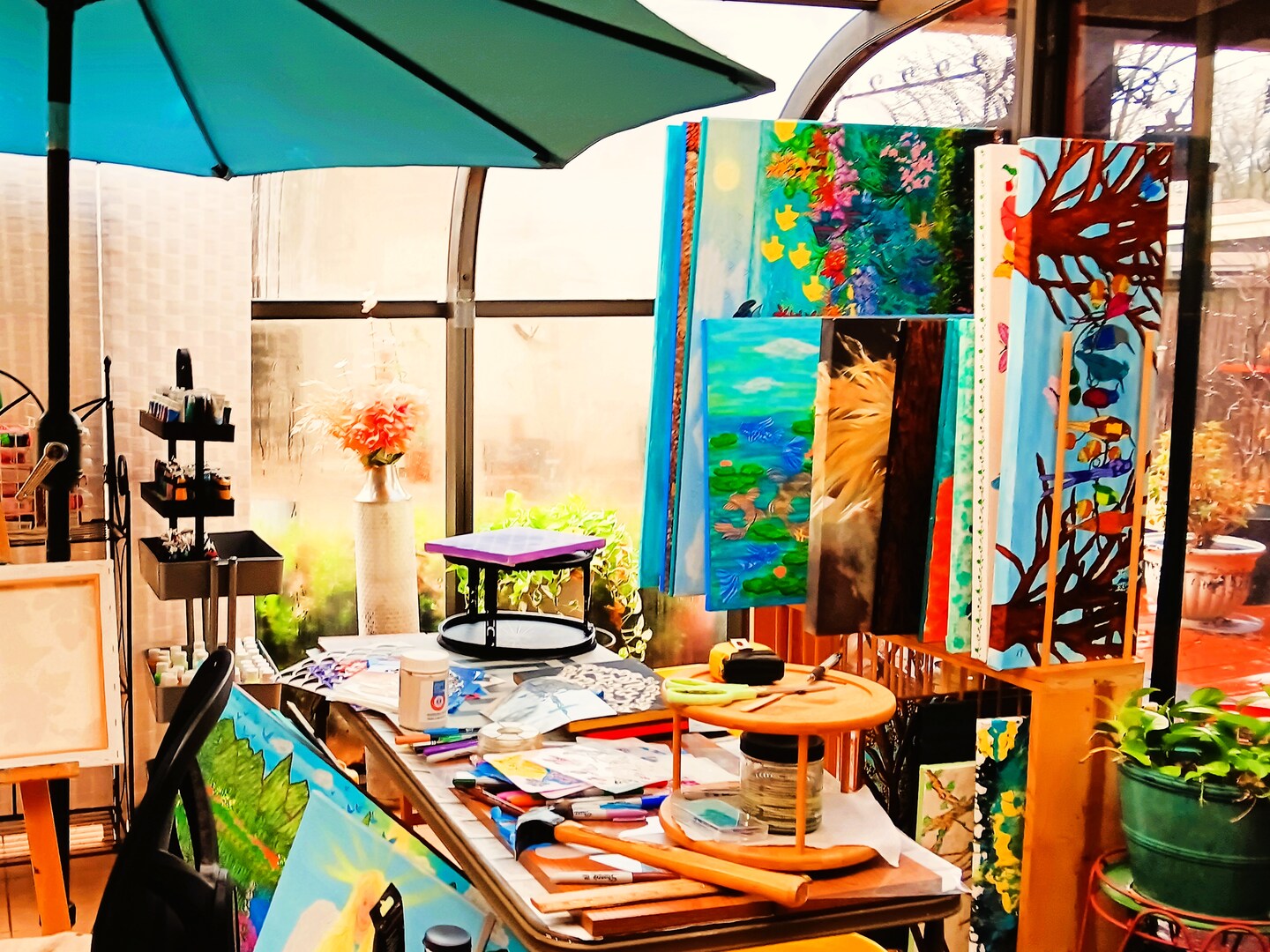 How To Create An Art Studio In A Small Space