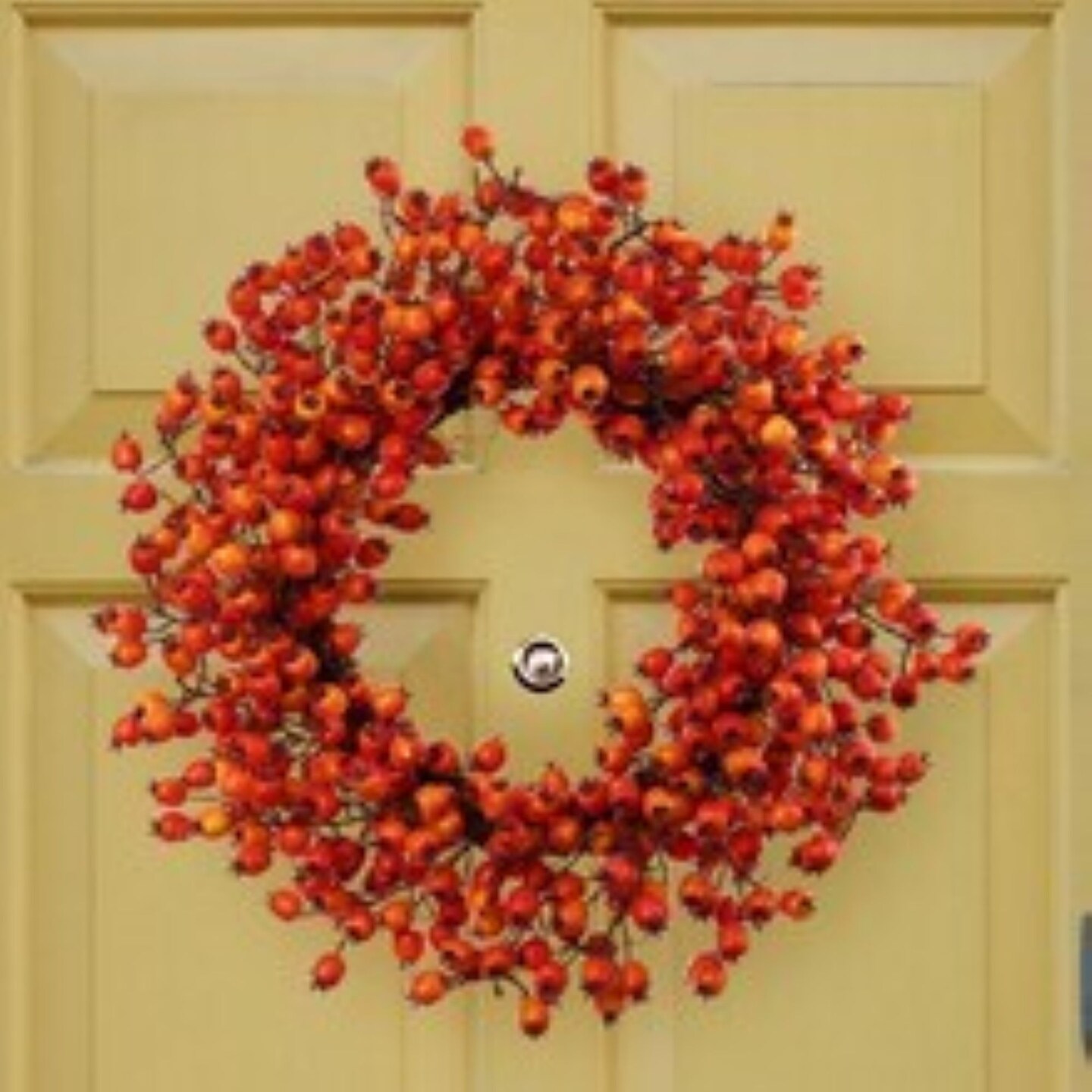 4-Pack 22&#x22; Orange Hawthorn Berry Wreath - Lifelike Berries, Indoor/Outdoor Use, Front Door Decor - Autumn &#x26; Fall Holiday D&#xE9;cor - 2024 Christmas Collection, Floral Home by Artificial Flowers
