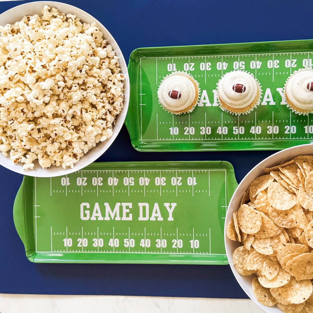 Football Tailgate Snack Party Bowl – Durable Melamine Chip & Popcorn Bowl with Football Field Design, 9.5"