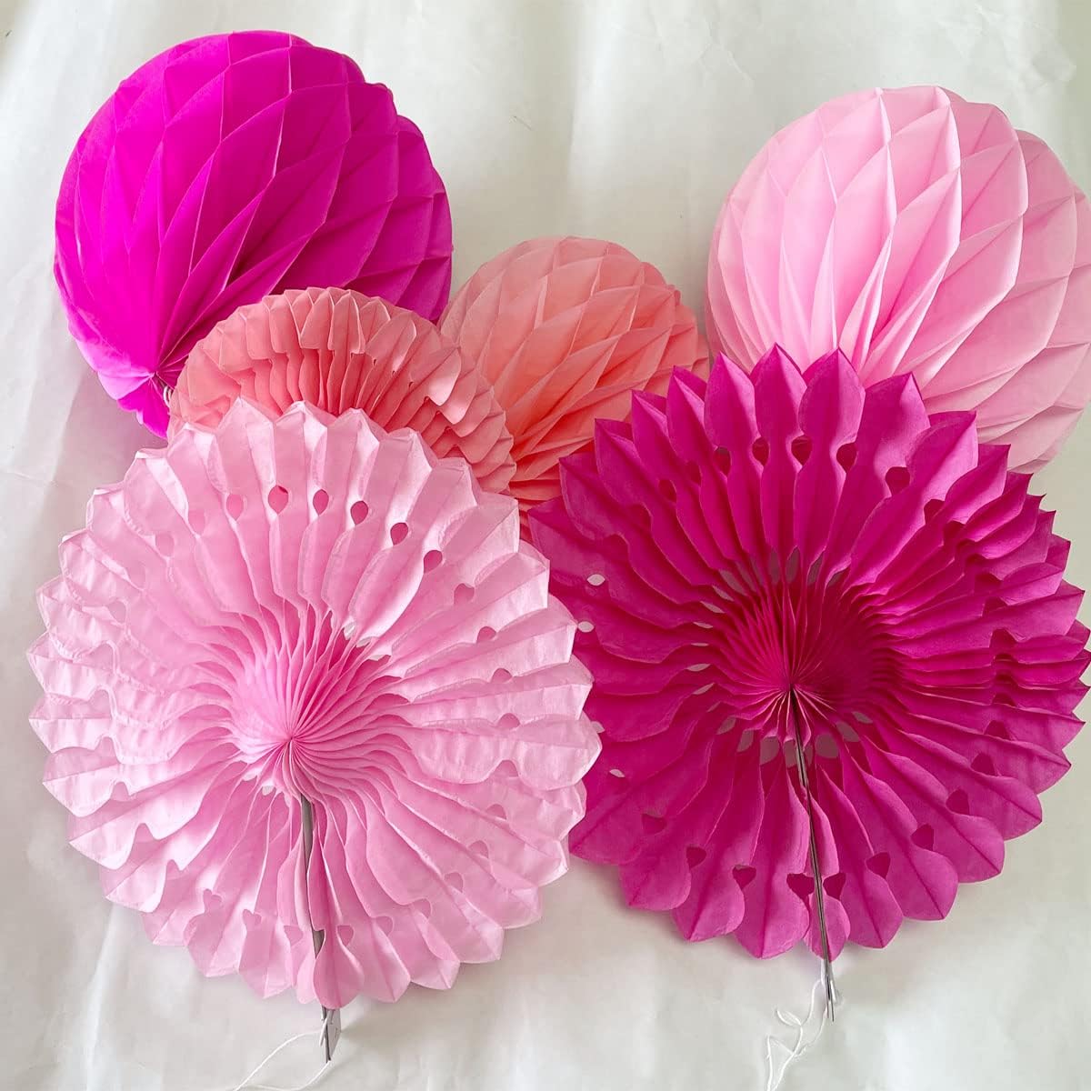 12pcs 6'' 8'' Honeycomb Balls Tissue Paper Fans Party Honeycomb Ball Fans Wall Decorations Tissue Pom Poms Flower Balls Hanging