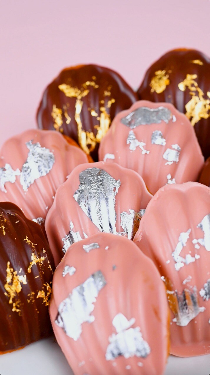 Pack of 5 Colour Mill Edible Silver Leaf Genuine Silver Transfer Sheets 8cm x 8cm