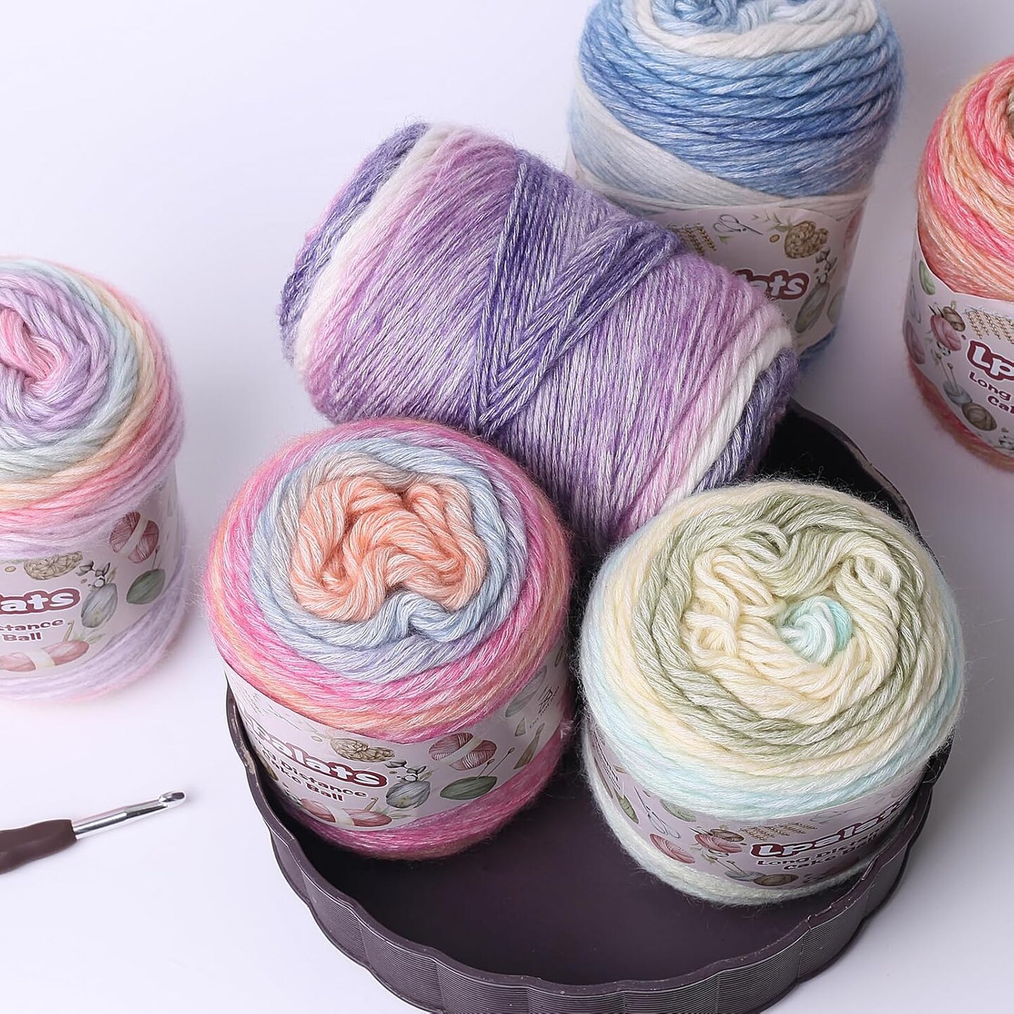 Ombre Yarn with 2 Crochet Hooks (4, Deep Purple Gradient)