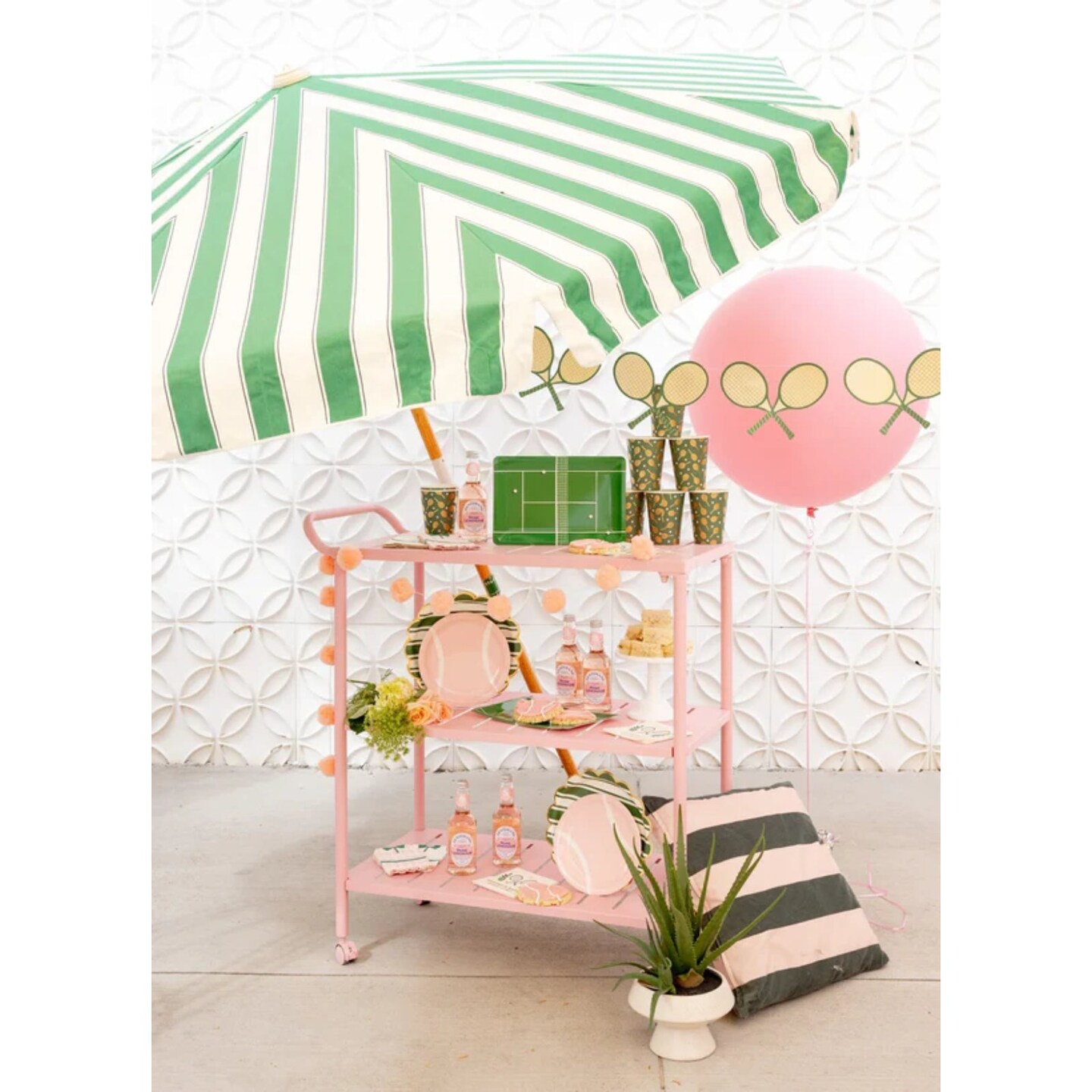 Tennis Court Paper Plates – Set of 8 | Fun & Durable Tennis-Themed Plates for Parties, Birthdays & Events