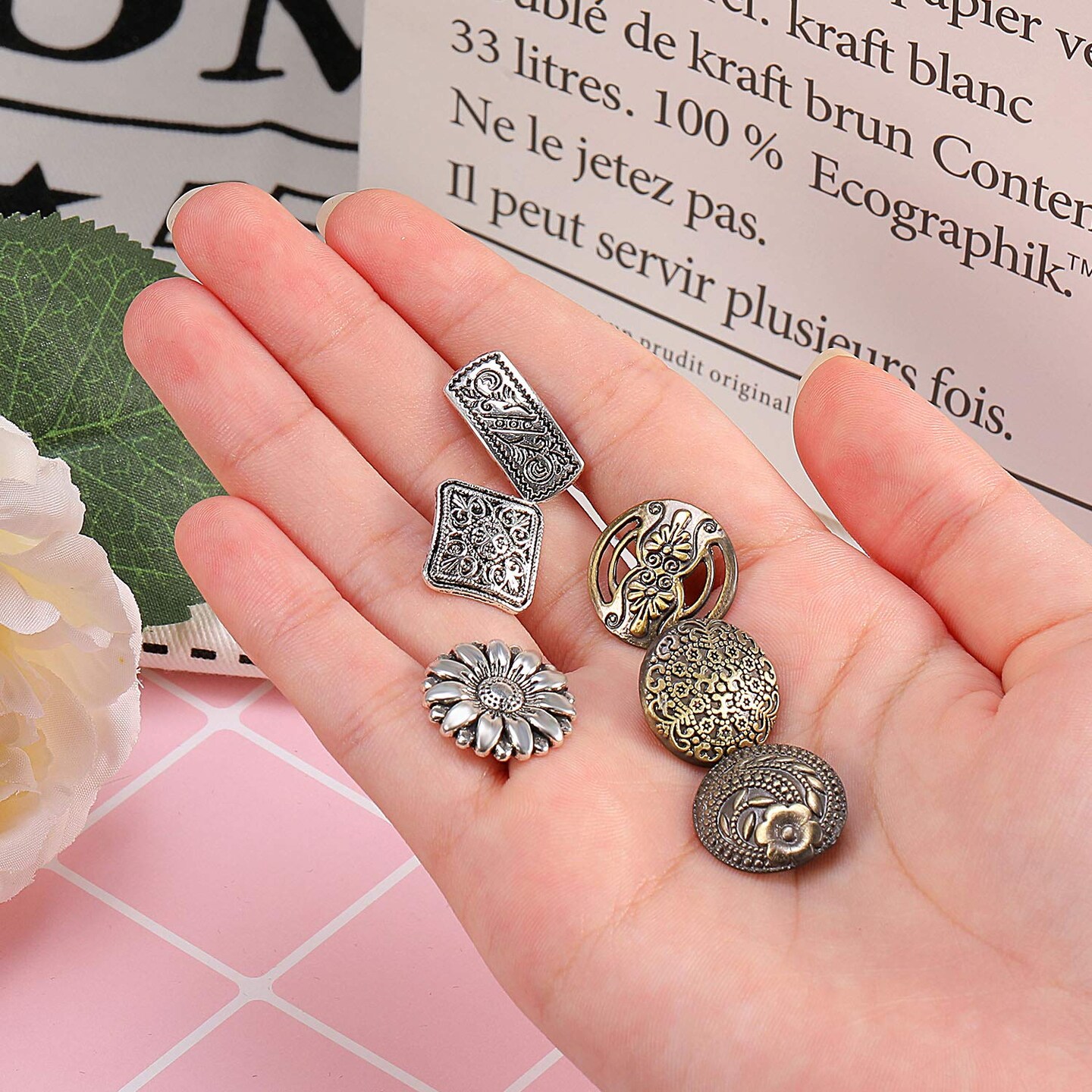 Metal Buttons 80 Pieces Antique Silver and Bronze Color for Sewing DIY Crafts Sewing Decorations, Mixed Vintage Style Flower Round Buttons
