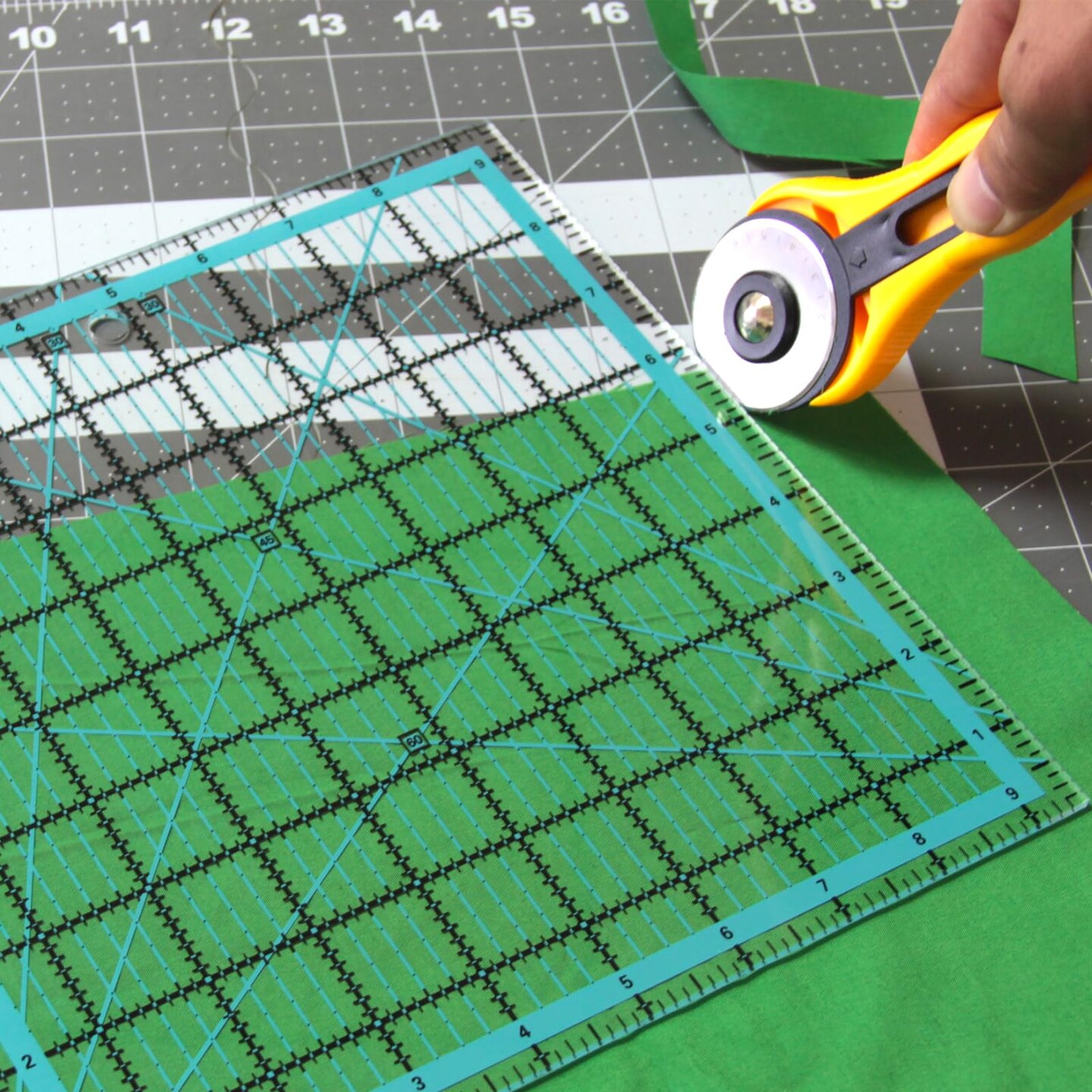 Quilting Rulers, Acrylic Quilt Ruler,4 Square Fabric Cutting Ruler (4.5"X4.5", 6"X6", 9.5"X9.5", 12.5"X12.5"), Quilting Templates with Non Slip Rings. (Blue)