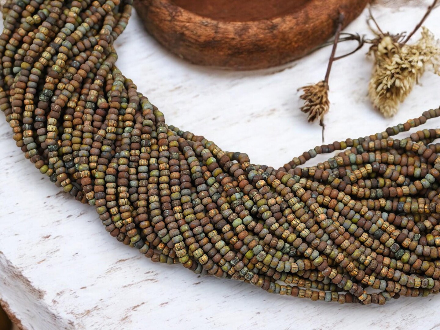 8/0 Aged Matte Rustic Caribbean Striped Picasso Mix Seed Beads (20" Strand)