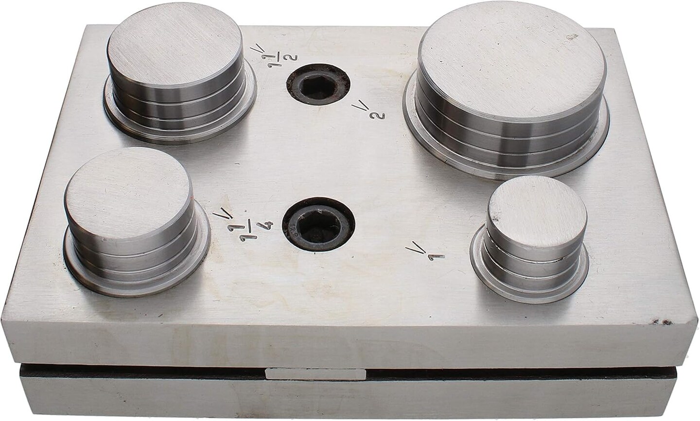 The Beadsmith Steel Disc Cutter Set Includes 4 Punches &#x26; Die. Tool for Cutting Corners from: 1/4&#x22;, 1/2&#x22; &#x26; 1&#x22; Curves &#x26; 3/16&#x22; x 3/4&#x22; Oval Slot Punch. Use Soft Metal Sheet up to 20-24 Gauge &#x26; Thinner