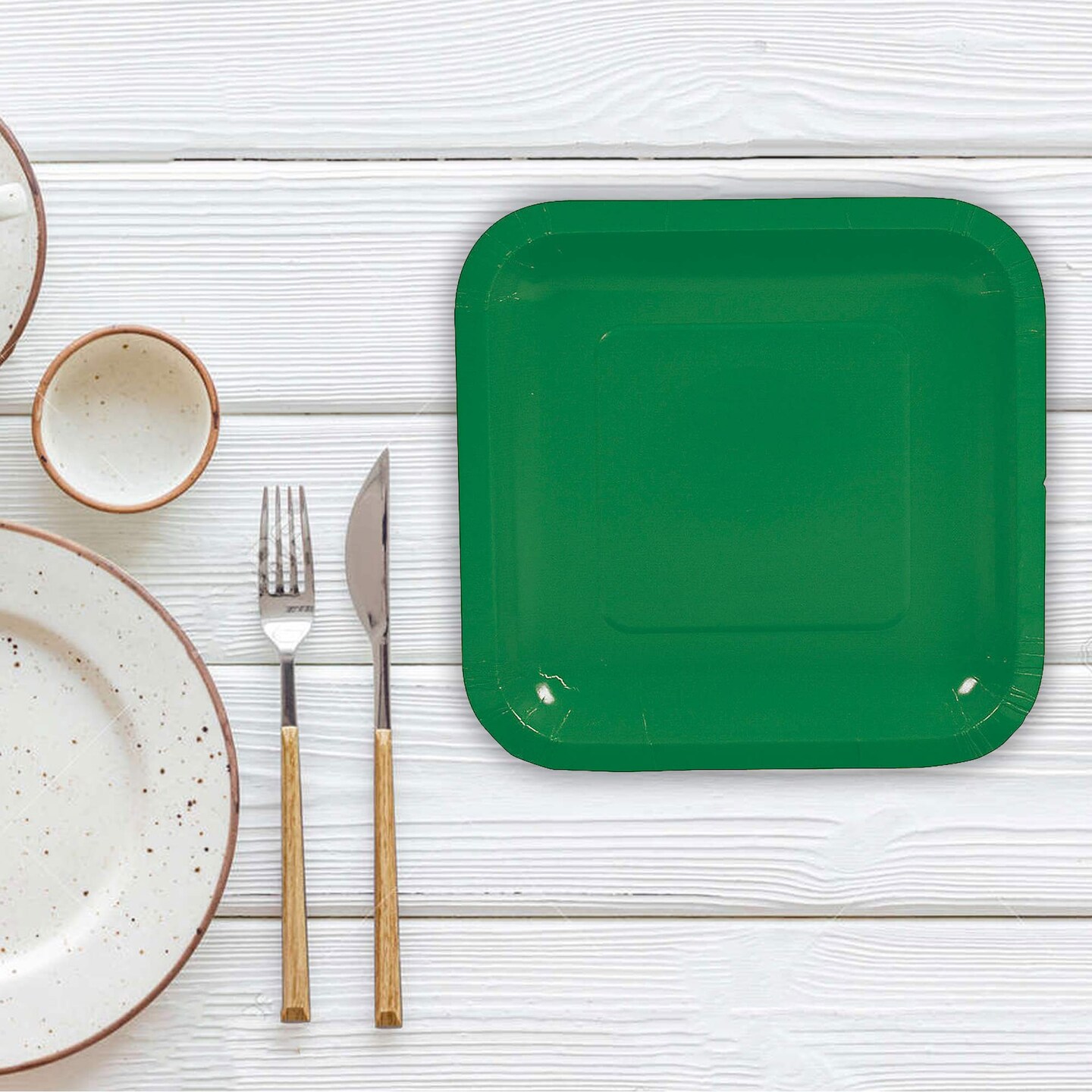 24 Count Green Square Paper Dessert Plates for Birthdays Weddings Baby Showers 7"
