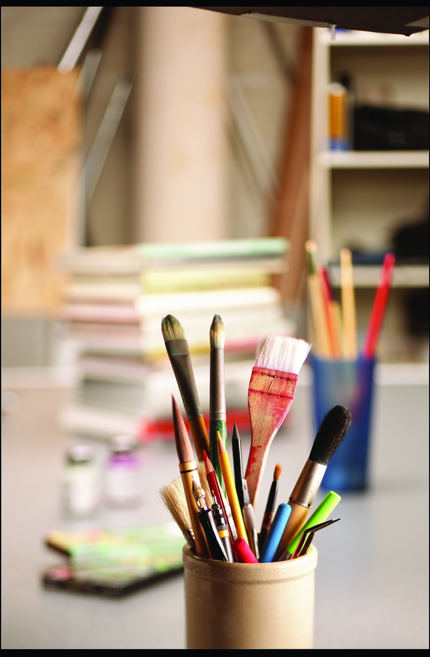 Krylon K01312 Kamar Varnish Artist Spray for Fine Art &#x26; Prints, Gloss, 11 Ounce, 6 Pack