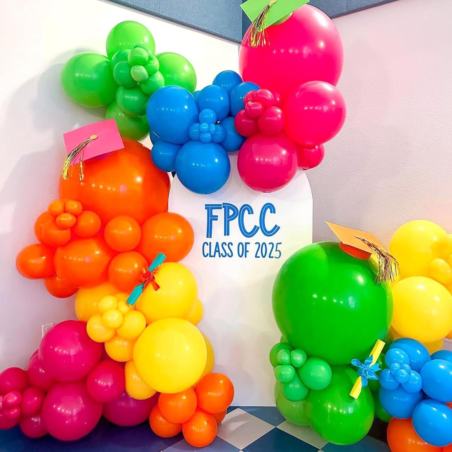 Yellow Balloons Garland Arch Kit, 100PCS 18In 12In 10In 5In Yellow Latex Balloons Garland Arch Kit with Glue Dot Strip and Ribbon for Birthday Weddings Anniversary Graduation Party Decorations