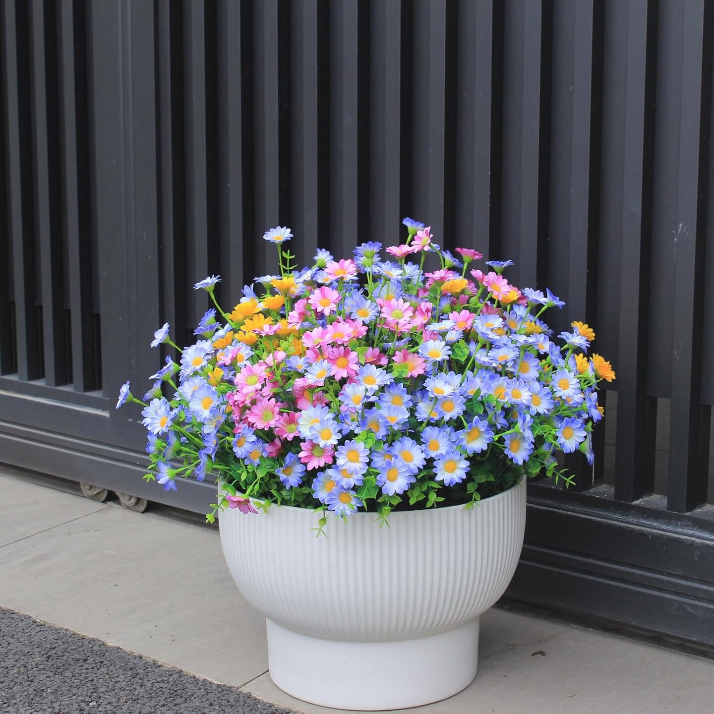 Artificial Plants & Summer Bouquets Flowers Outdoor 16 Bundles Fade Resistant Wildflowers Fake Daisy