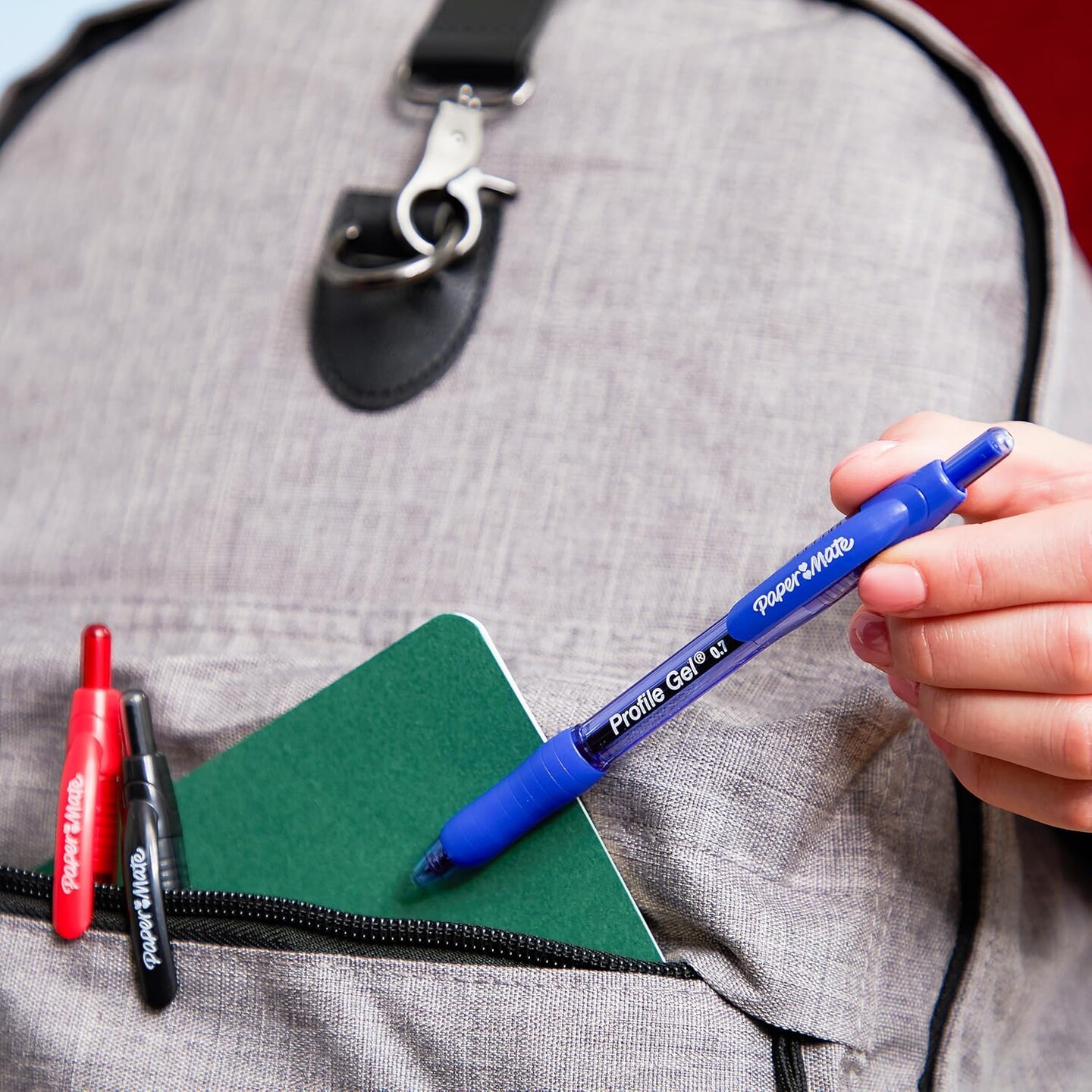 Retractable Gel Pen, Ultra-Smooth Ink, Black, 0.7mm Medium Point, 12 Count