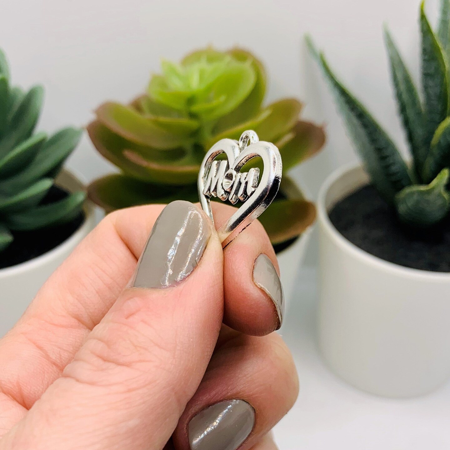 4 or 20 Pieces: Silver Mother&#x27;s Day Mom Charms