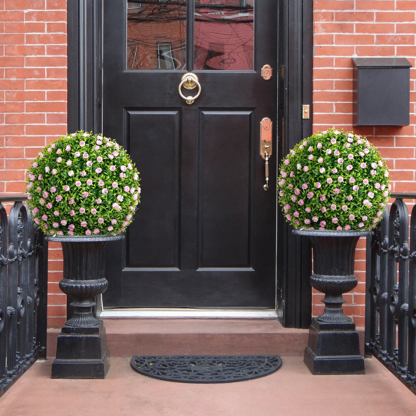 2 Pieces 17.5 Inch Topiary Balls Artificial Plant with Pink Flowers