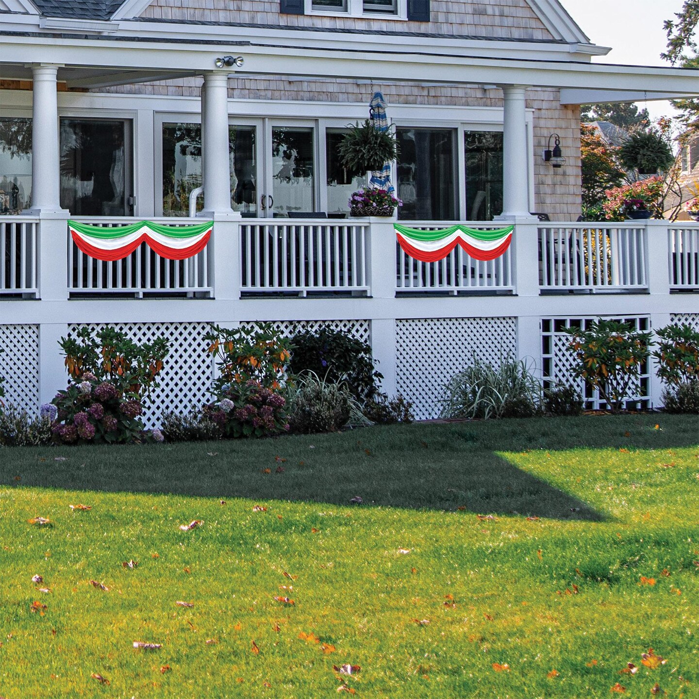 6 Pack Beistle Fiesta Red, White/Green Fabric Bunting
